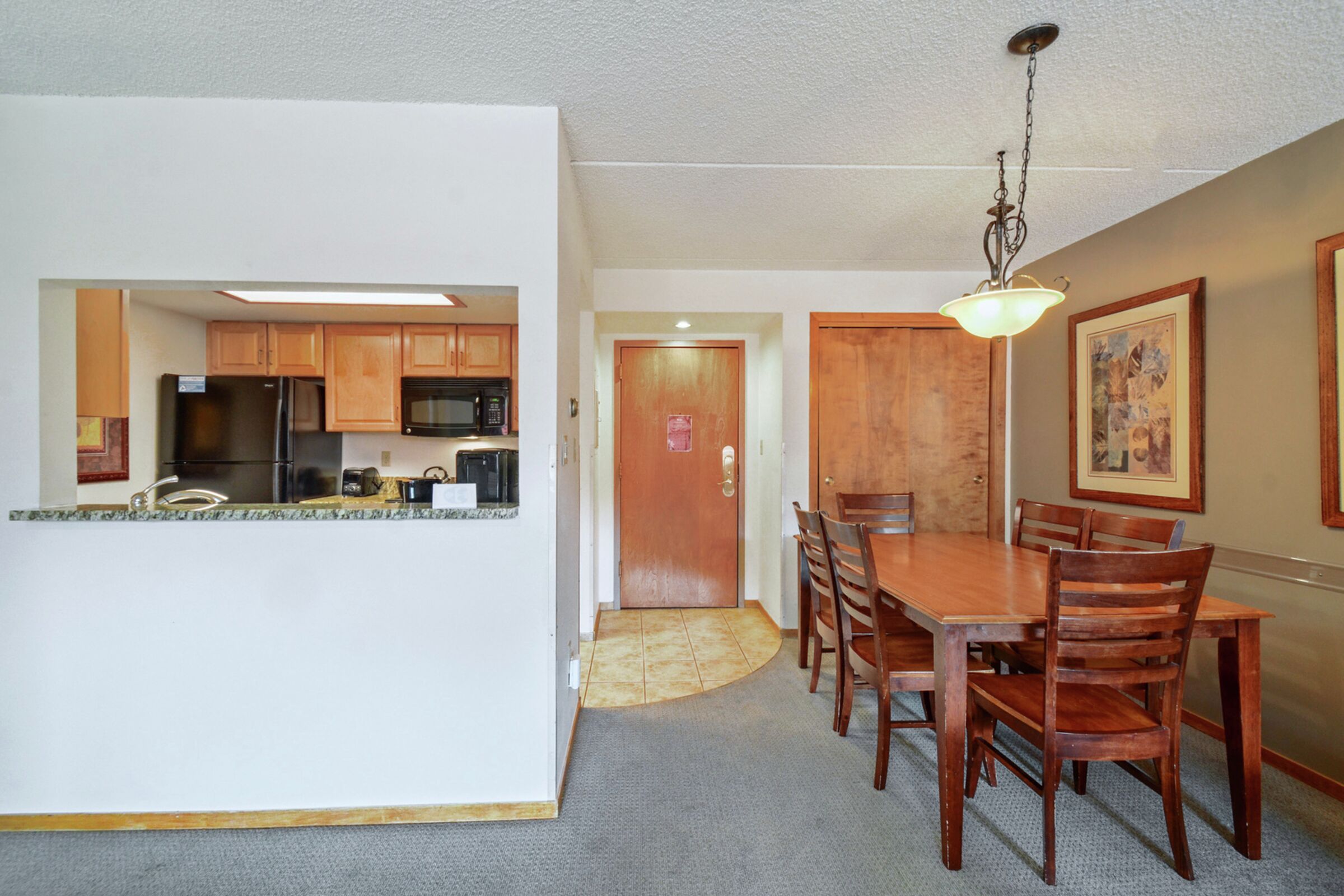 Dining Room & Kitchen