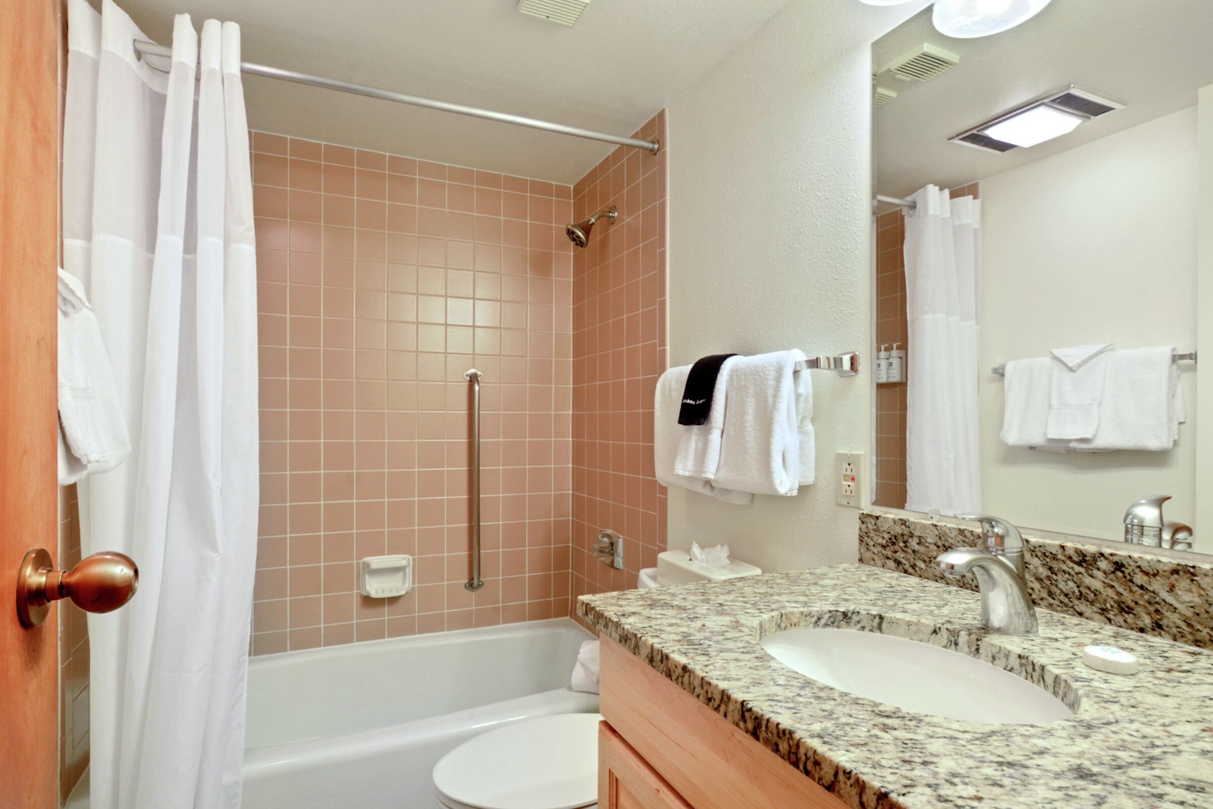 #332/334 - Bathroom
