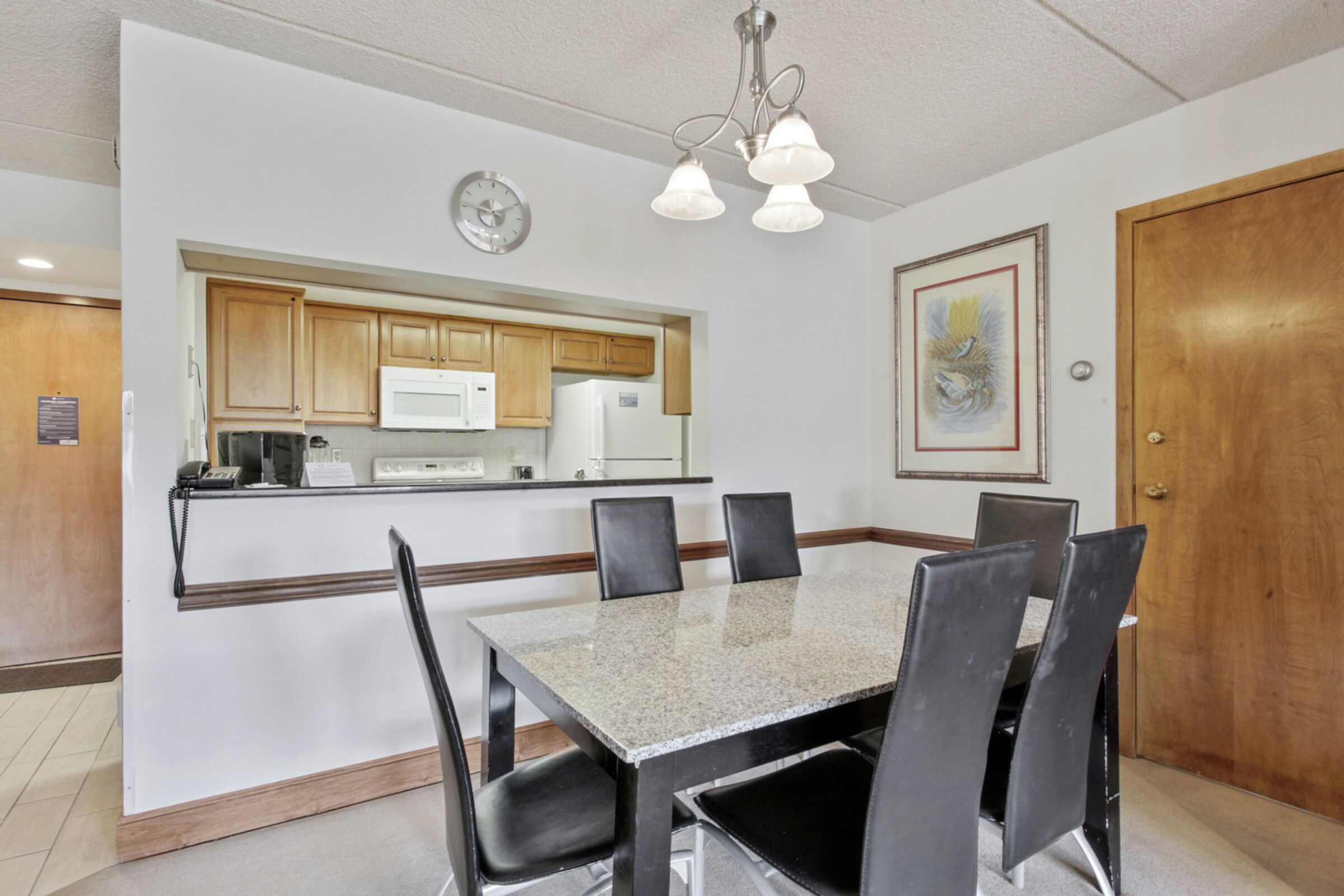 Dining Room & Kitchen