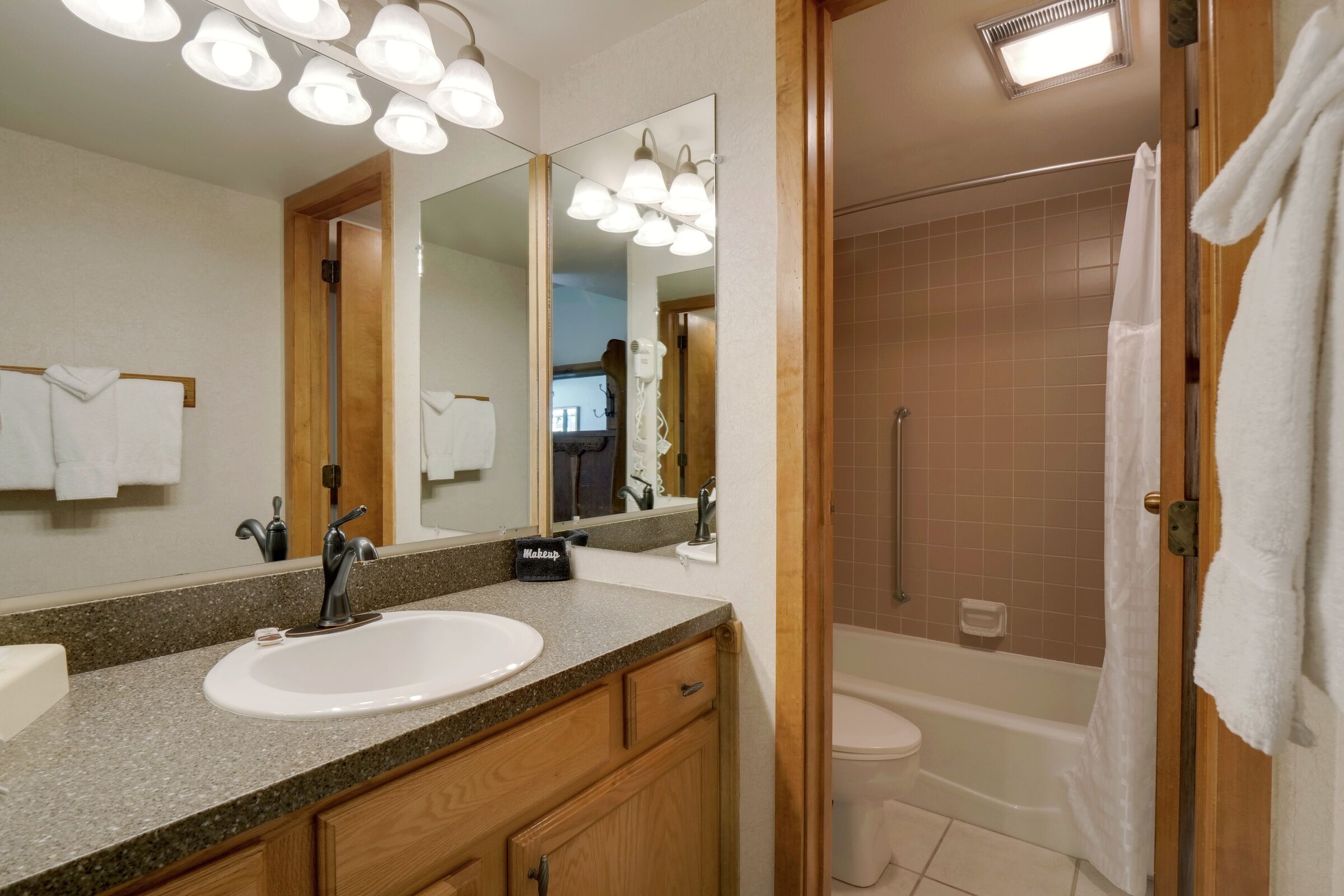 Guest Room Bathroom