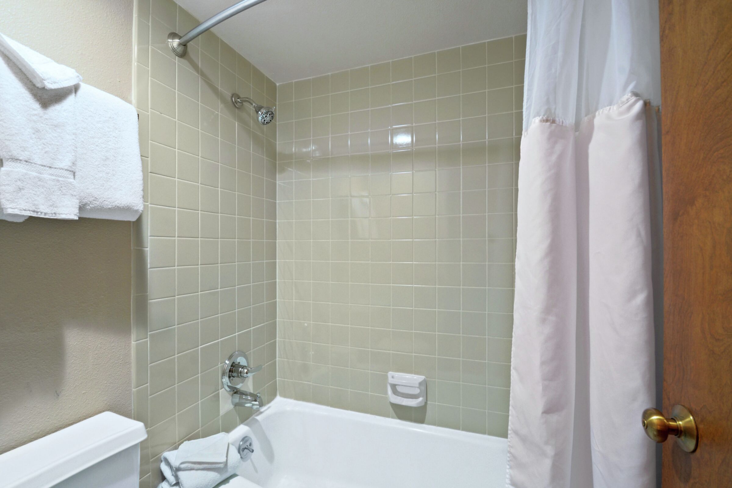 Guest Room Bathroom