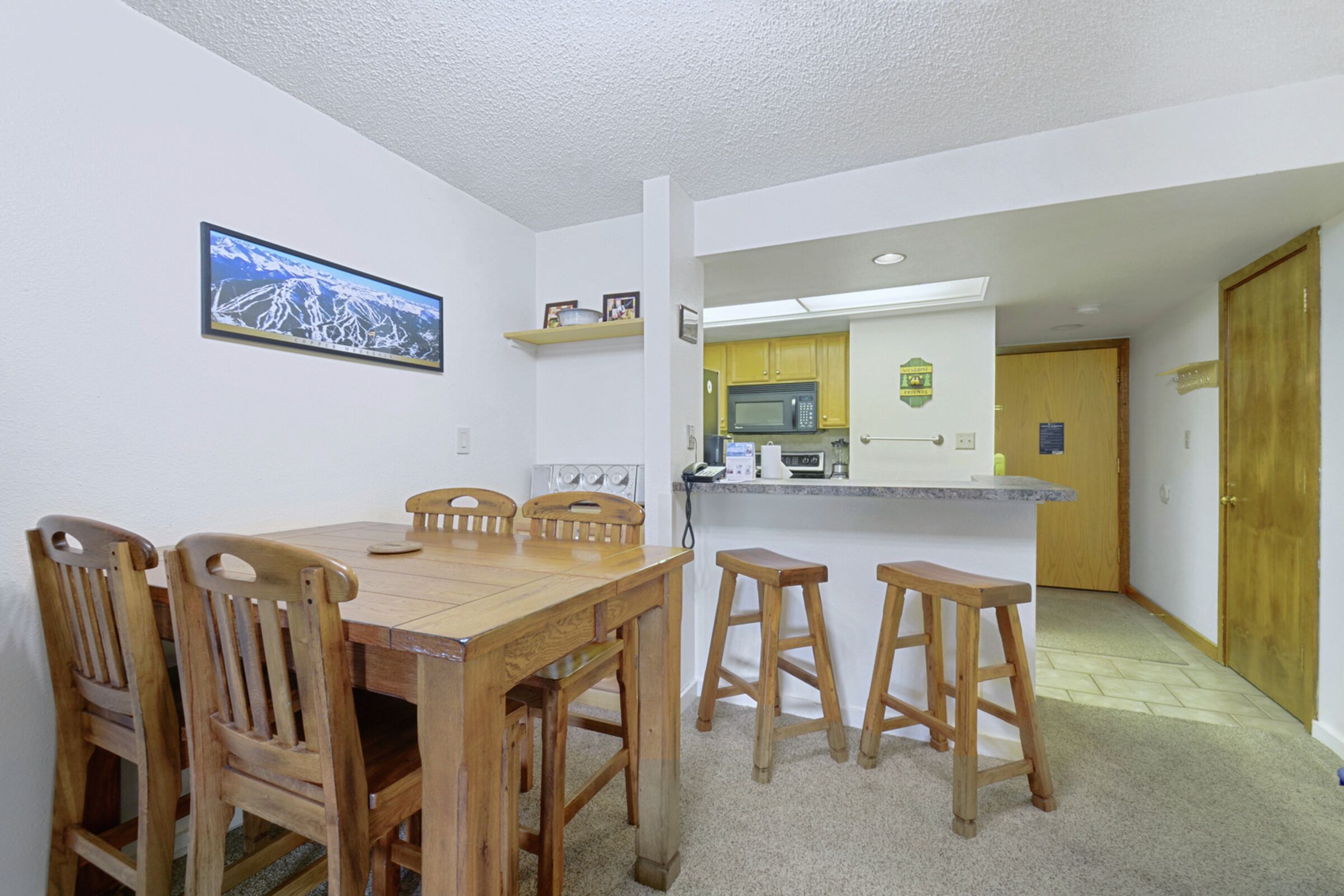 #210 - Dining Room & Kitchen