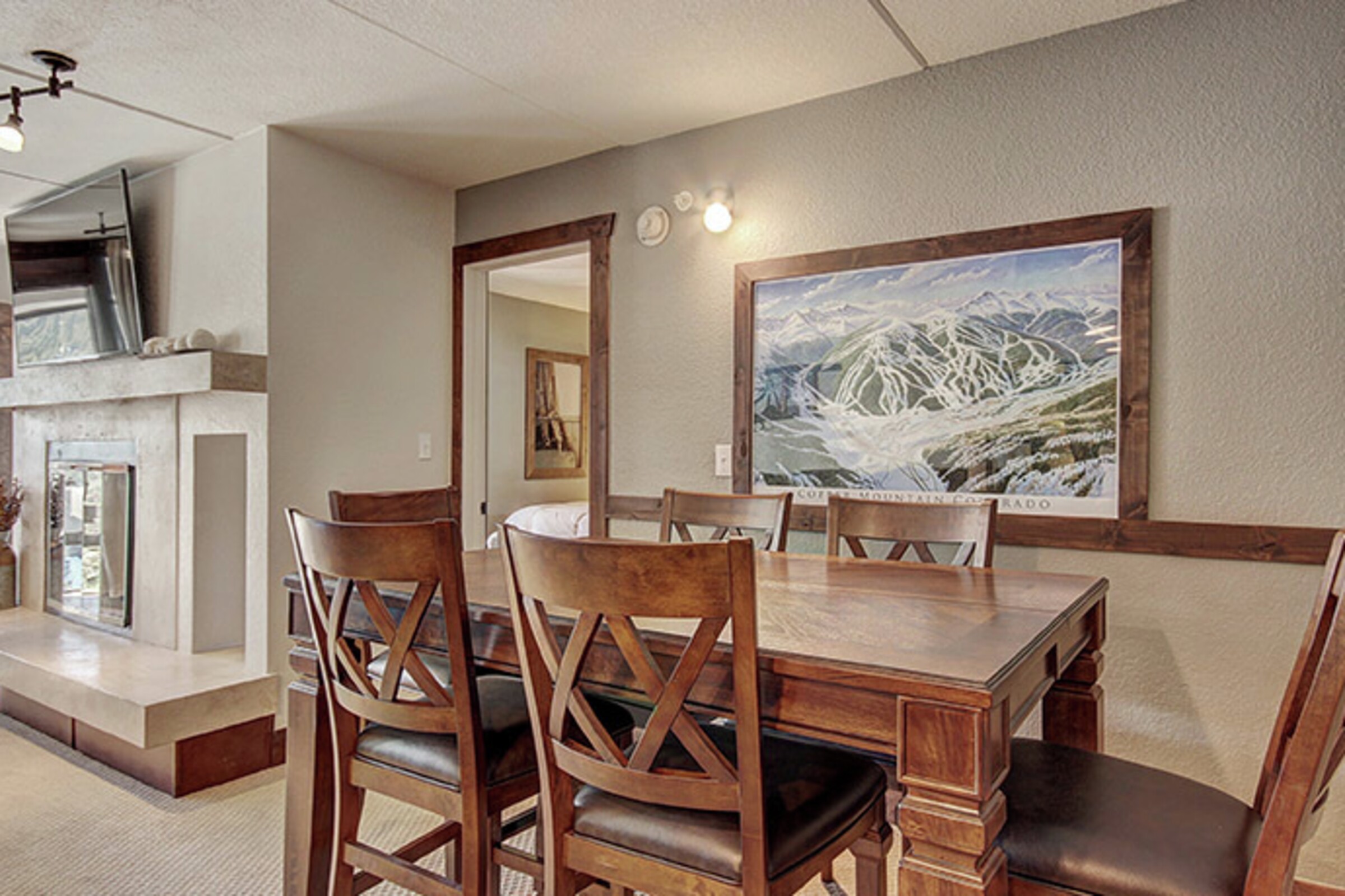 #609 - Dining Room