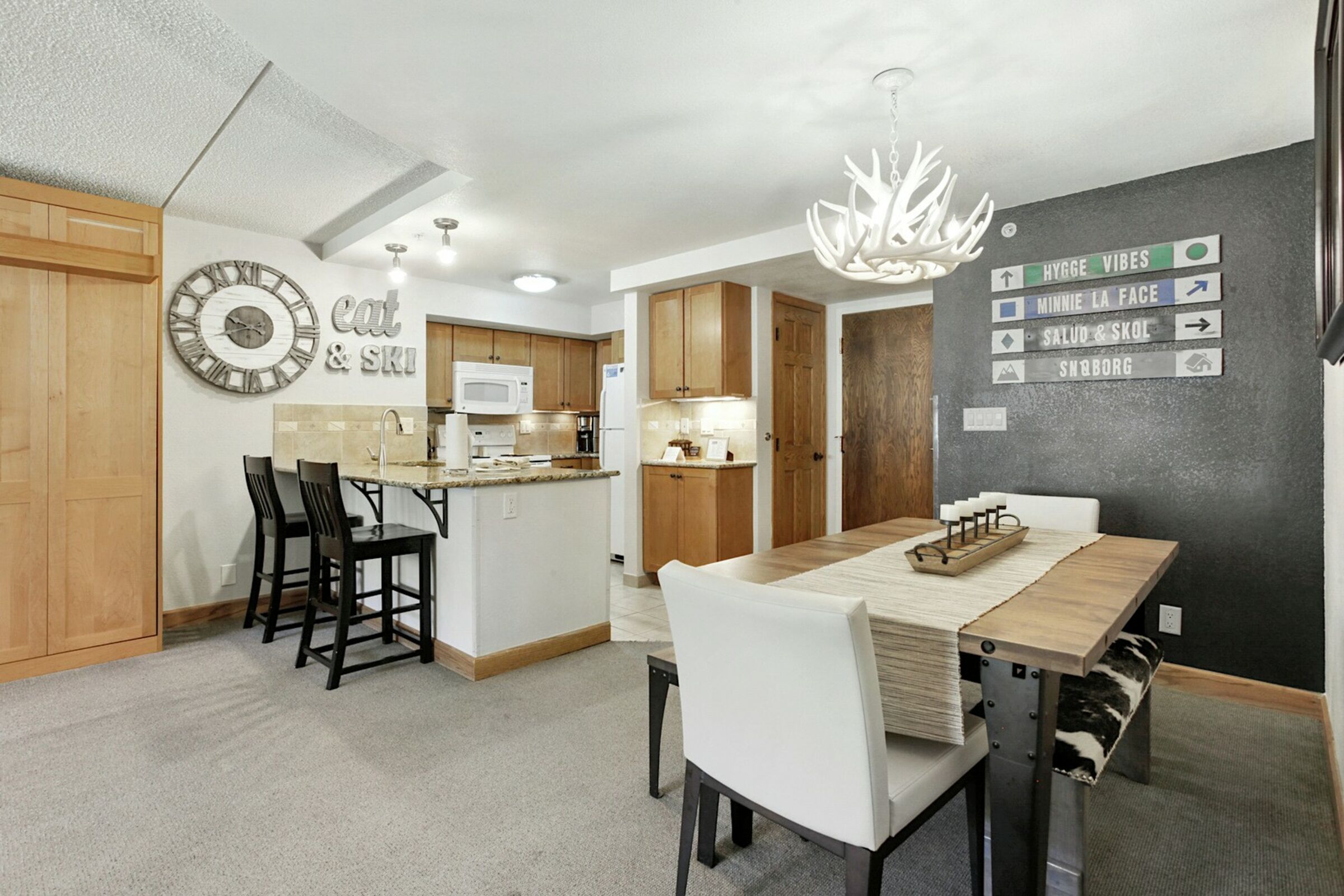 #510 - Dining Area
