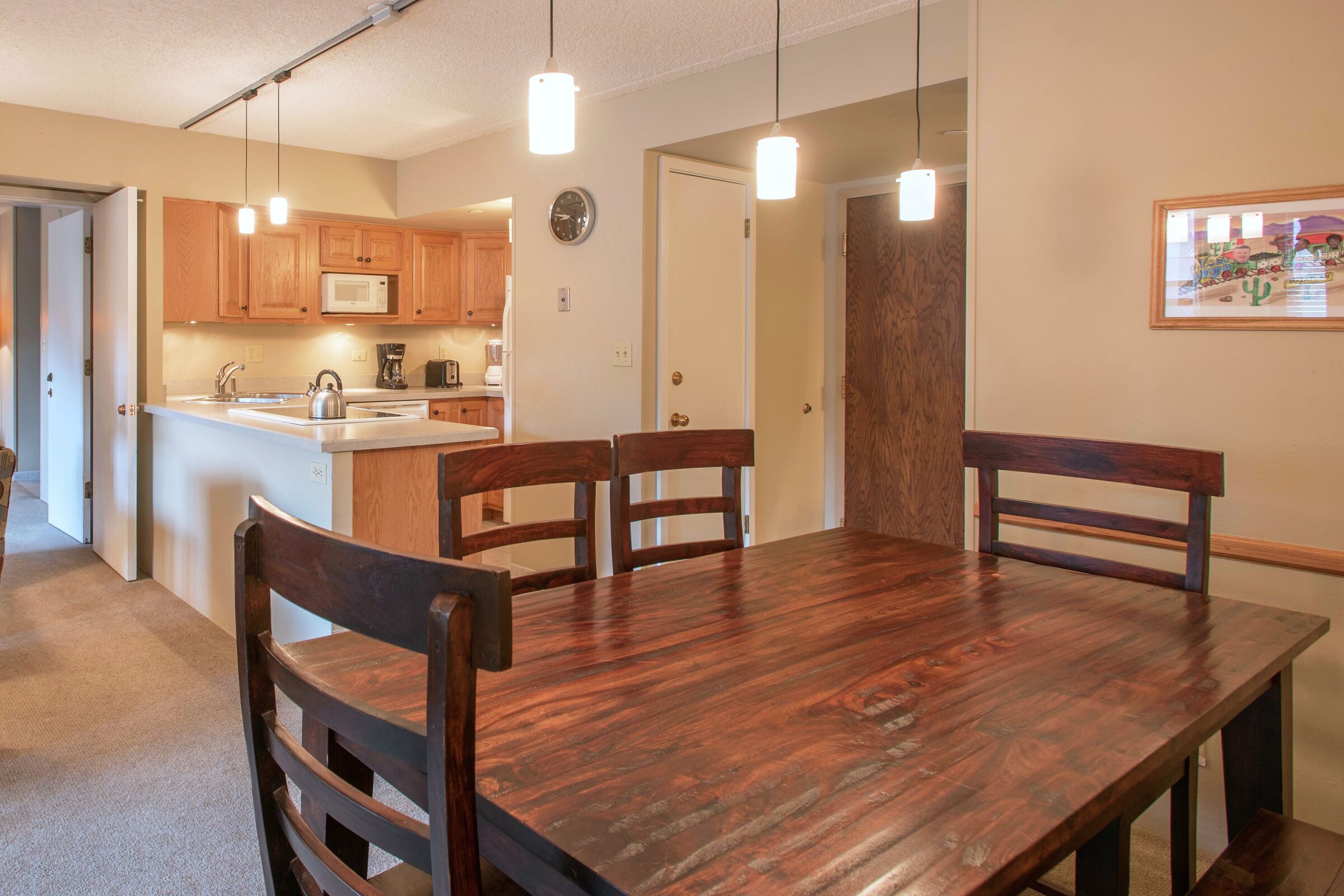 Dining Room & Kitchen