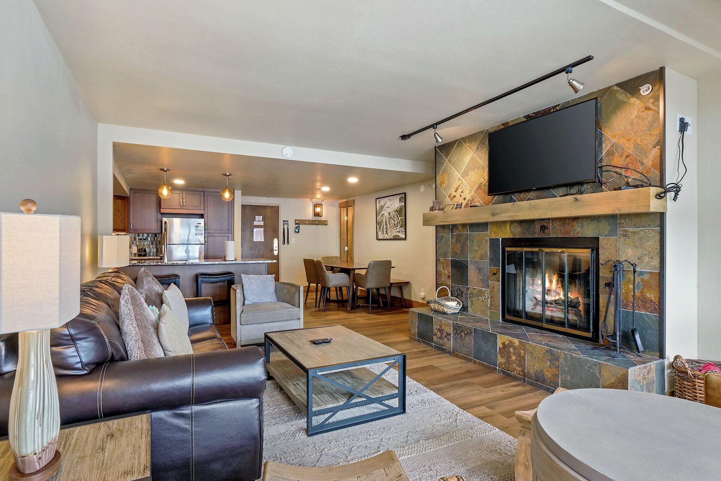 #603 - Living Area