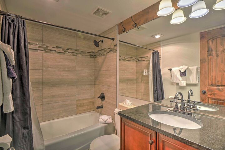 #421 - Master Ensuite Bathroom