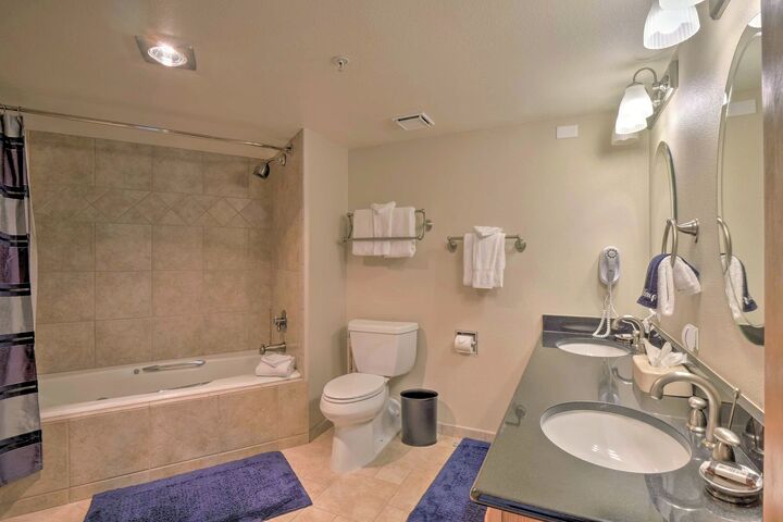 #703/704 - Master Ensuite Bathroom