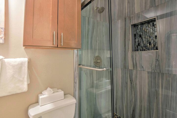 #407/409 - Master Ensuite Bathroom