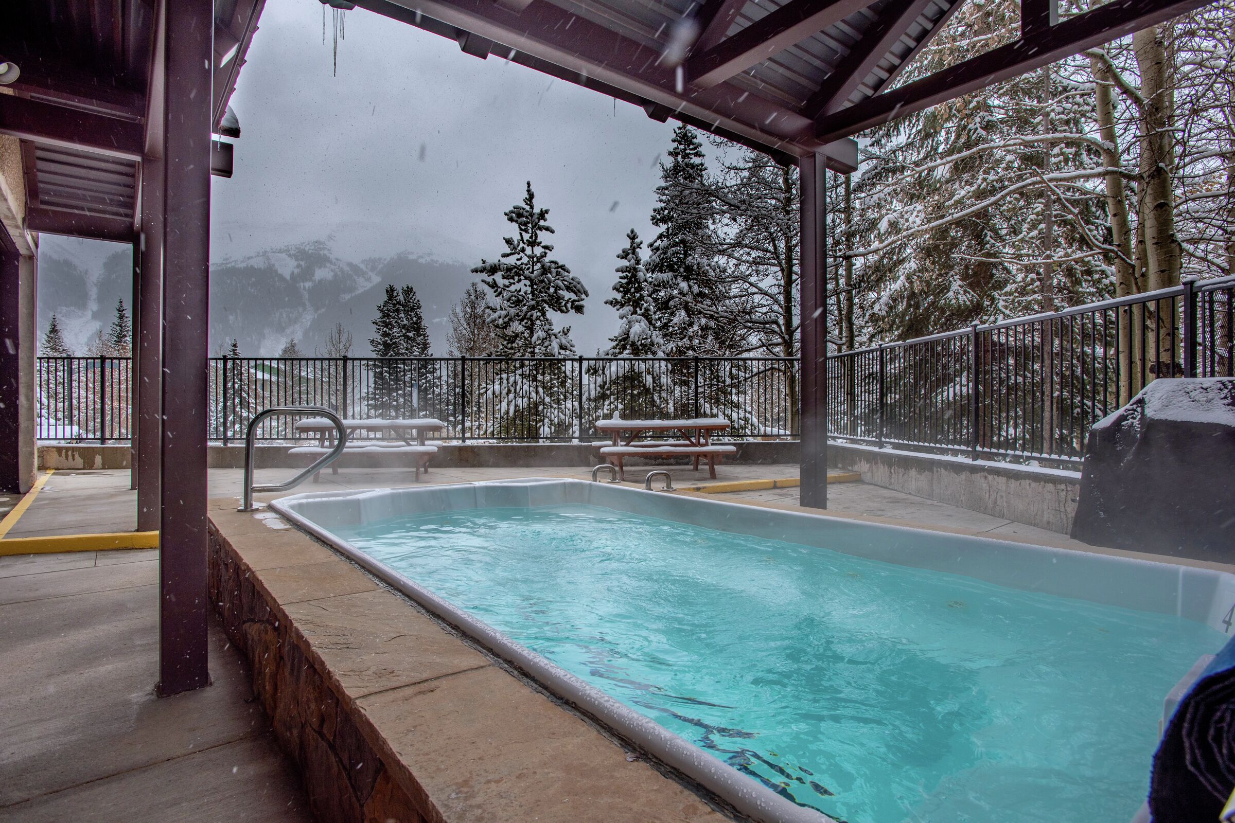 Outdoor Hot Tub