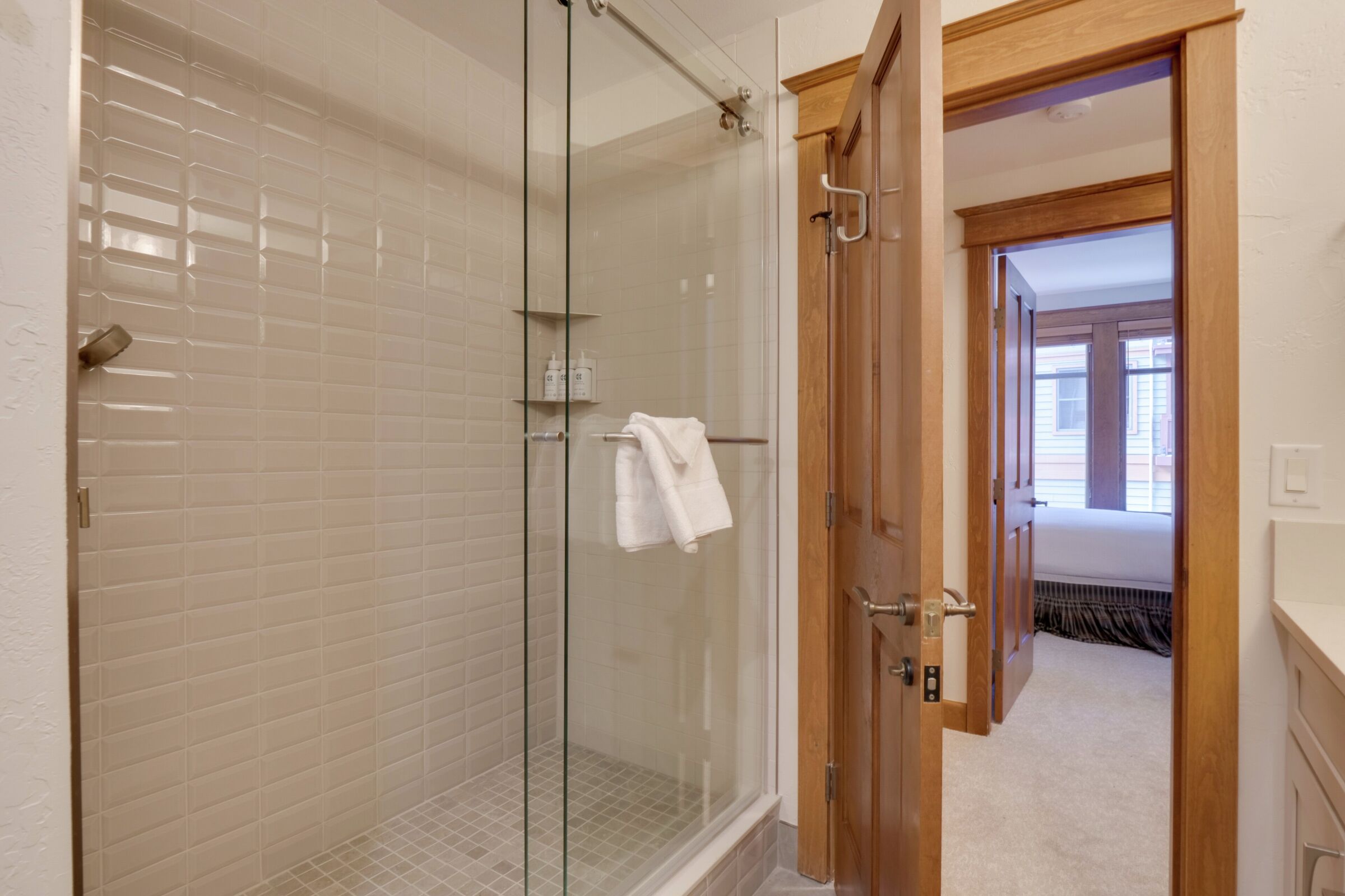 #305 - Bathroom