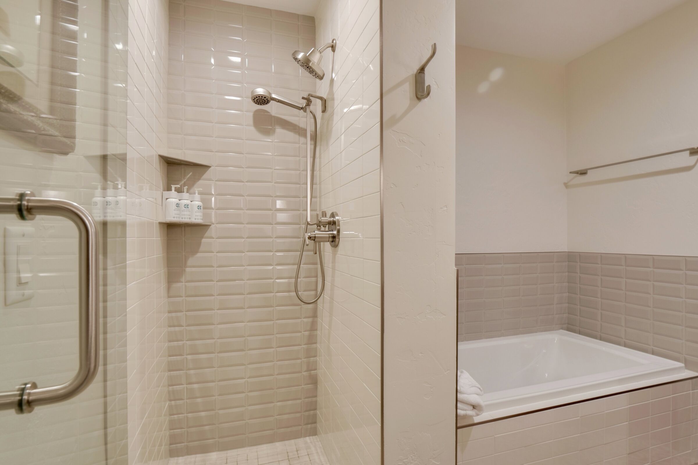 #305 - Master Ensuite Bathroom