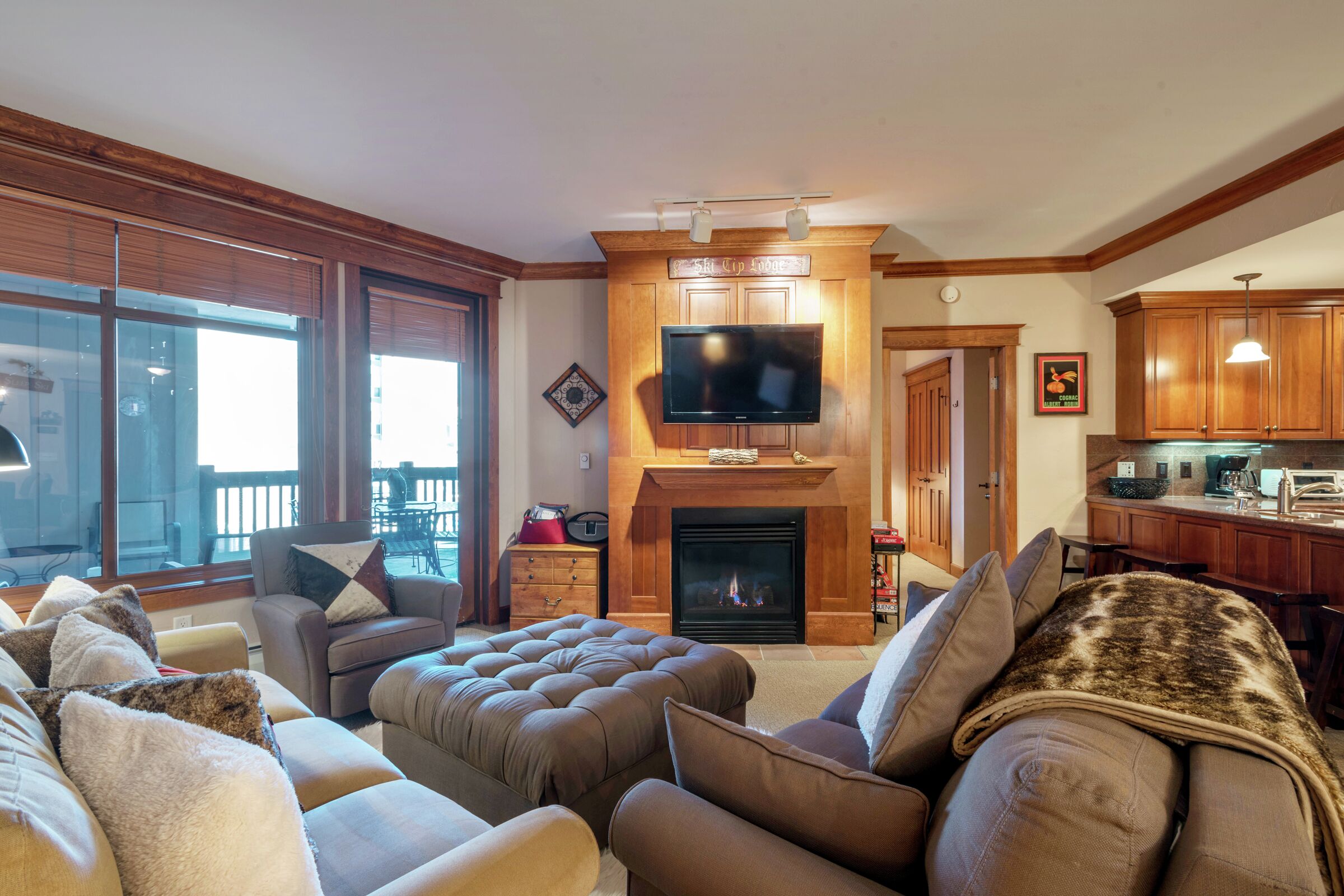 #301 - Living Room