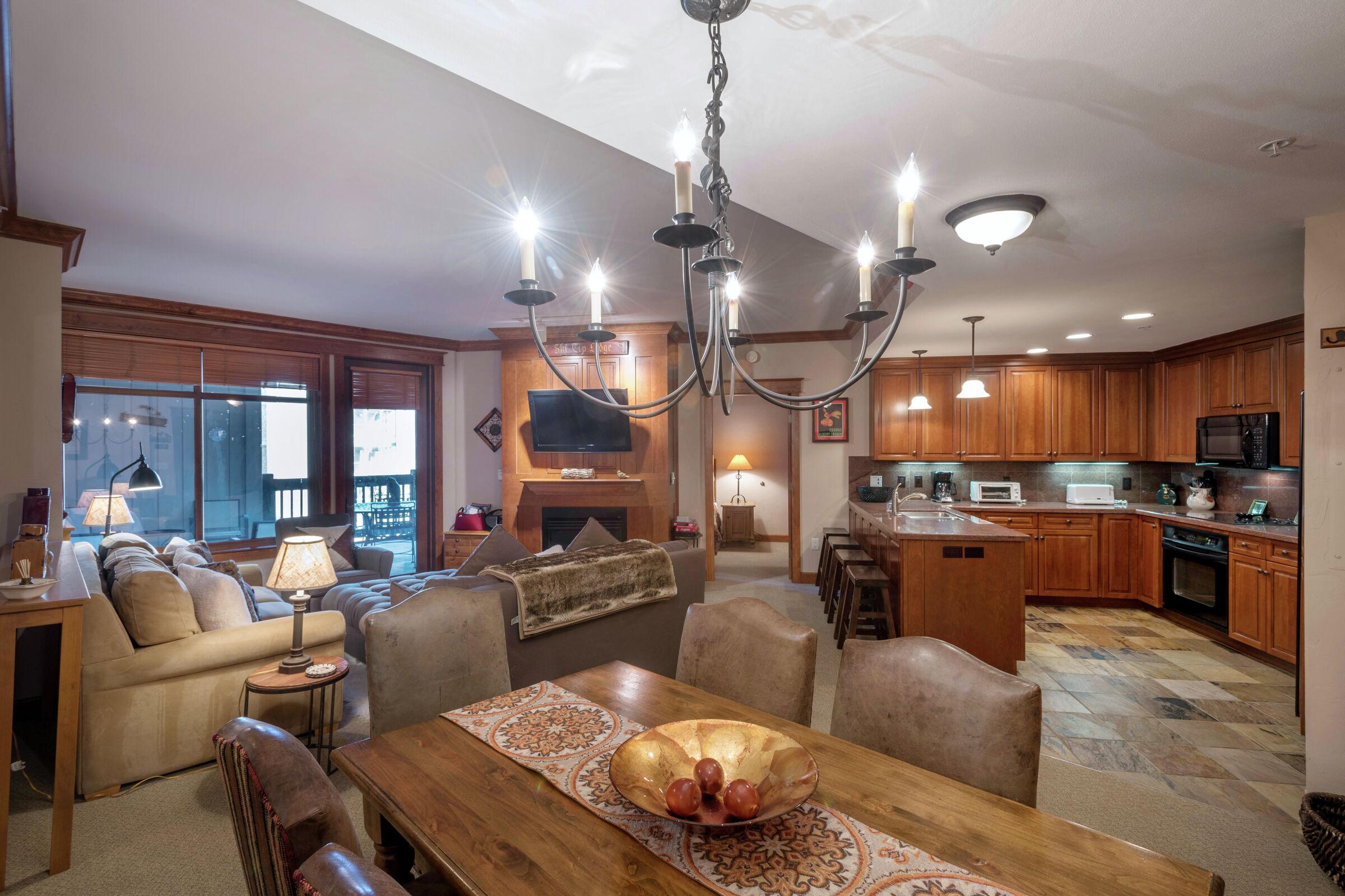 #301 - Dining Room