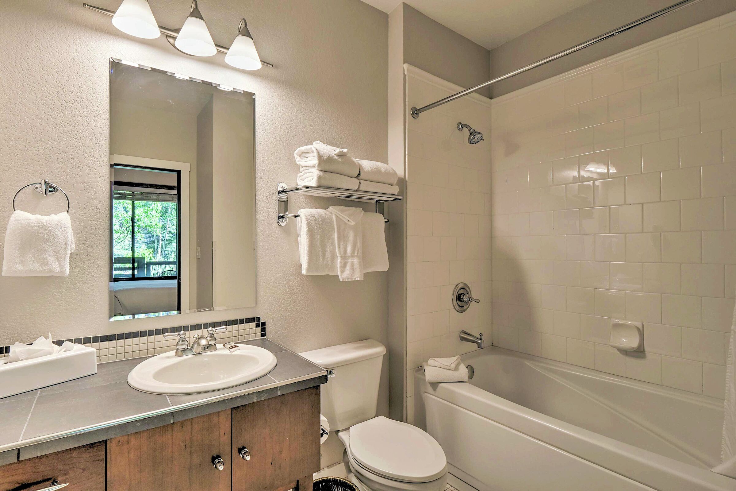 #108 - Master Ensuite Bathroom