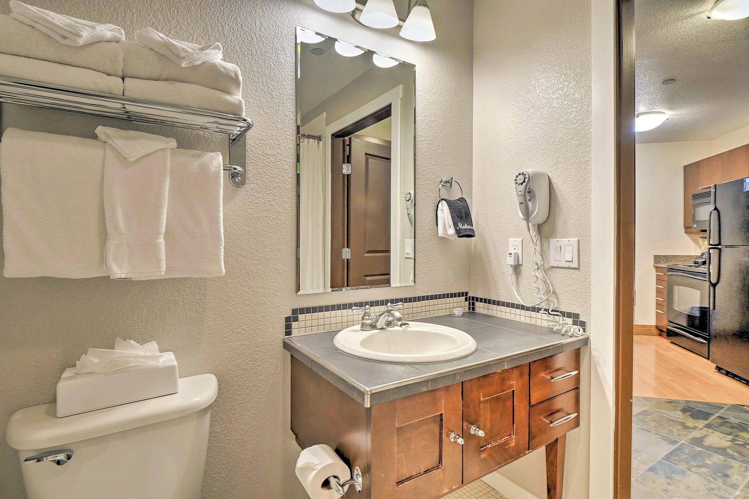 #206 - Bathroom