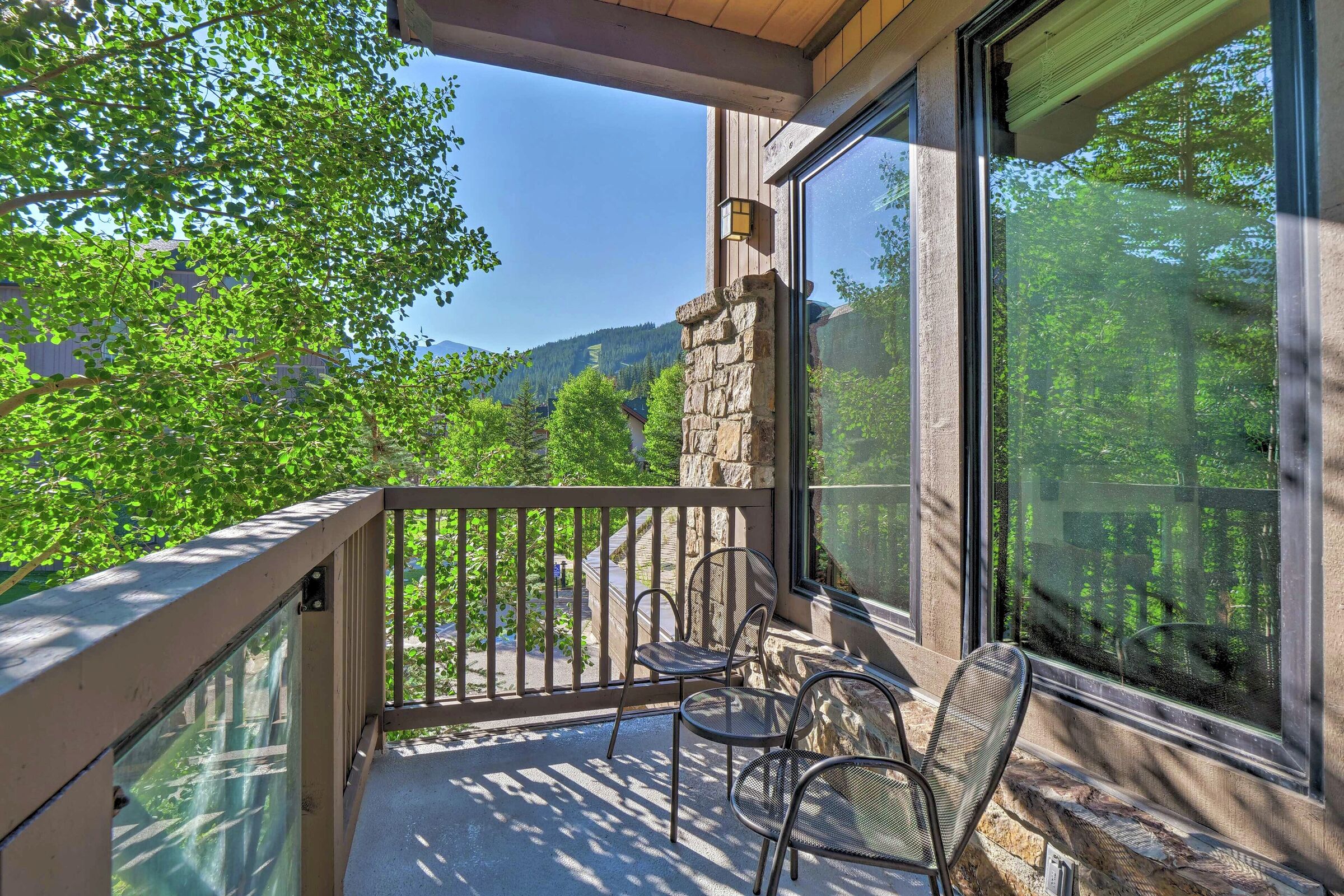 #101 - Balcony