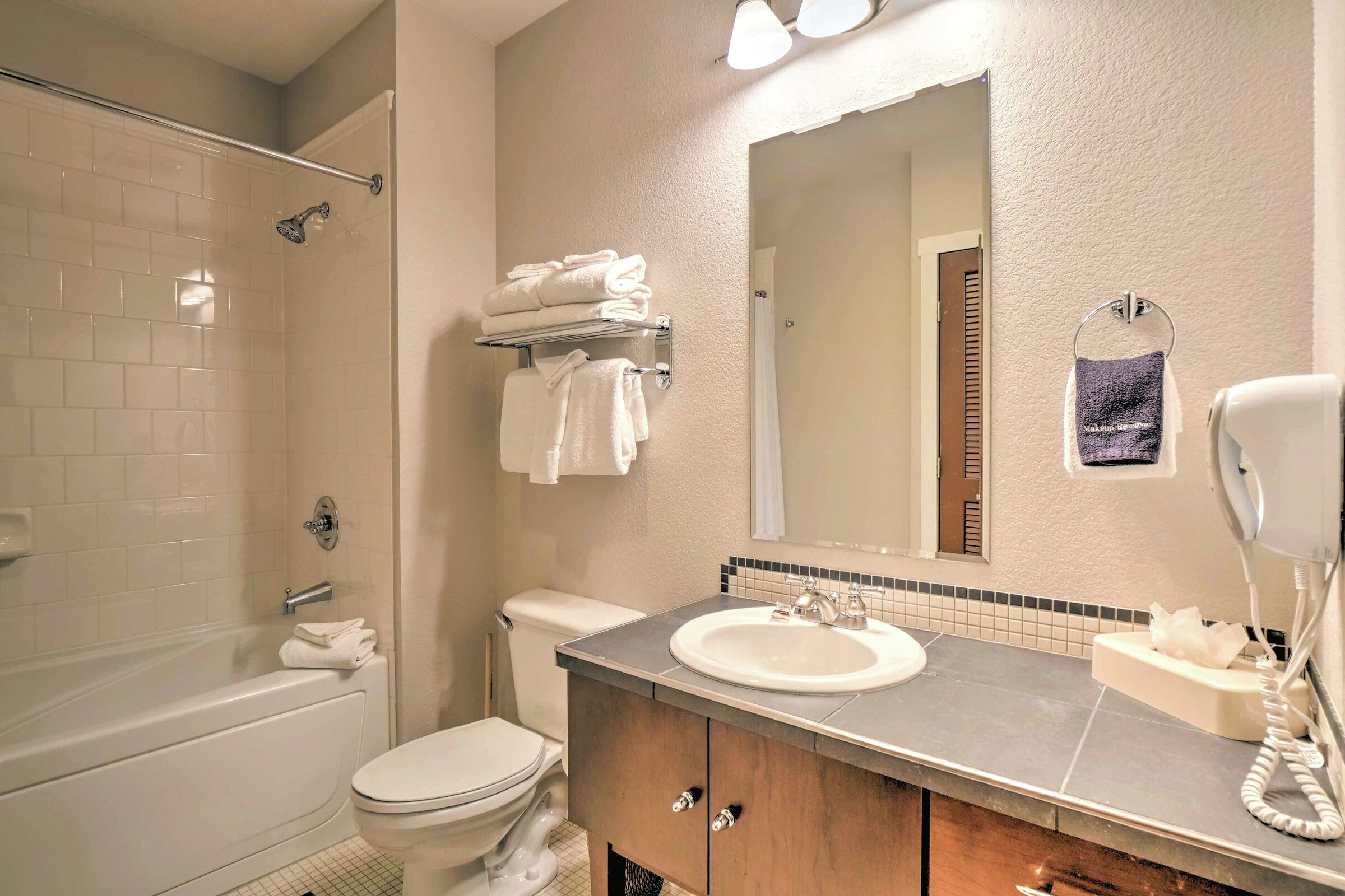 #102 - Bathroom