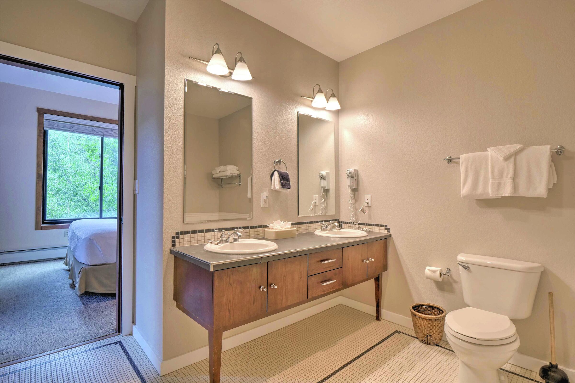 #103 - Master Ensuite Bathroom