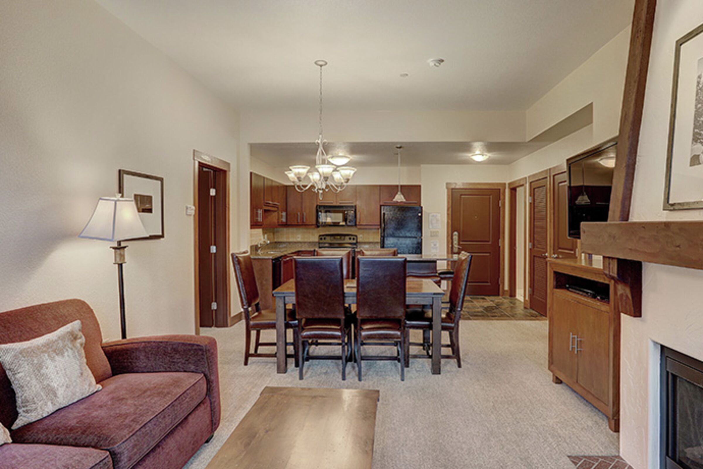 #105 - Dining Room & Kitchen