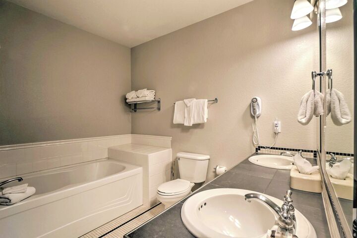 #113 - Master Ensuite Bathroom