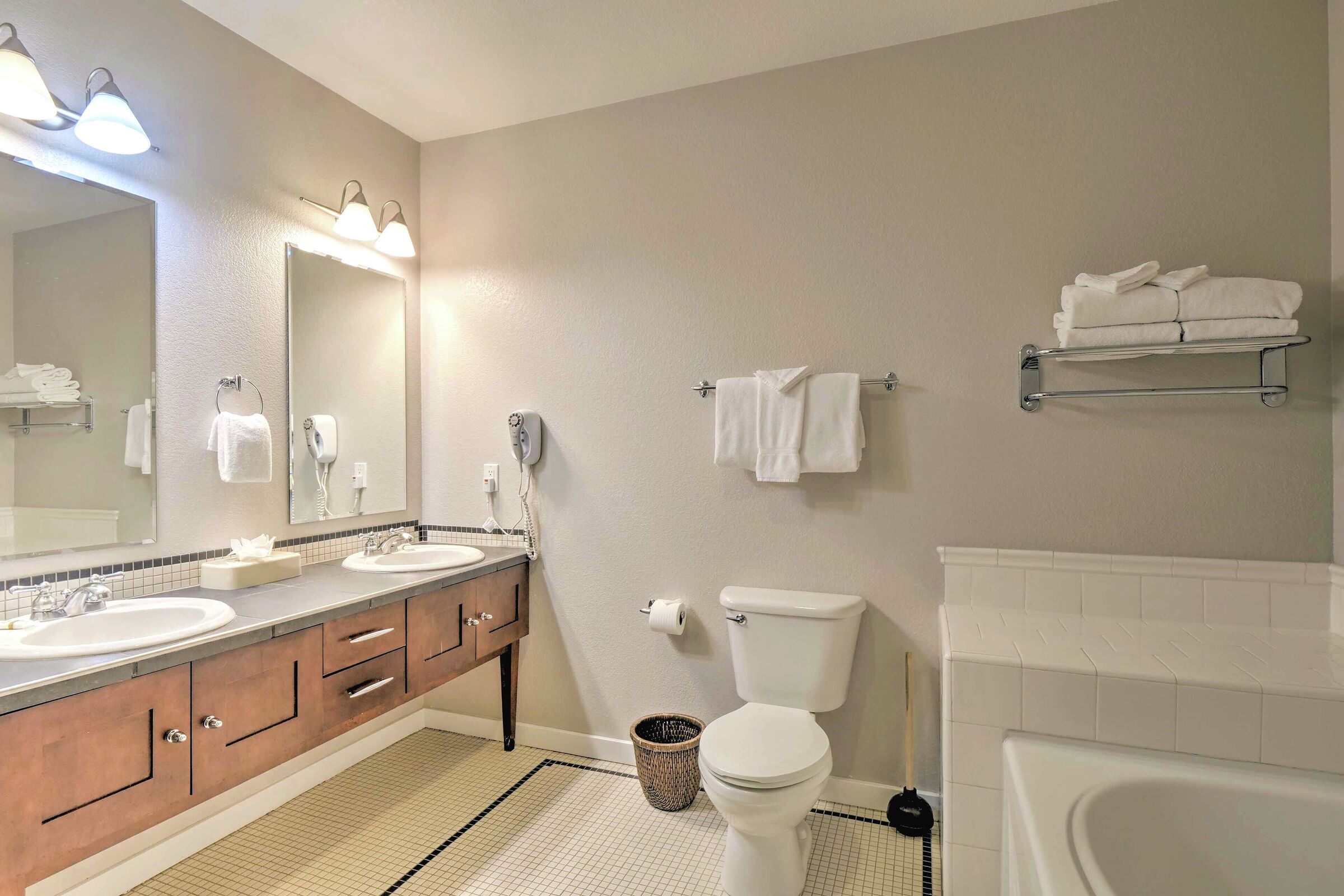 #114 - Master Ensuite Bathroom
