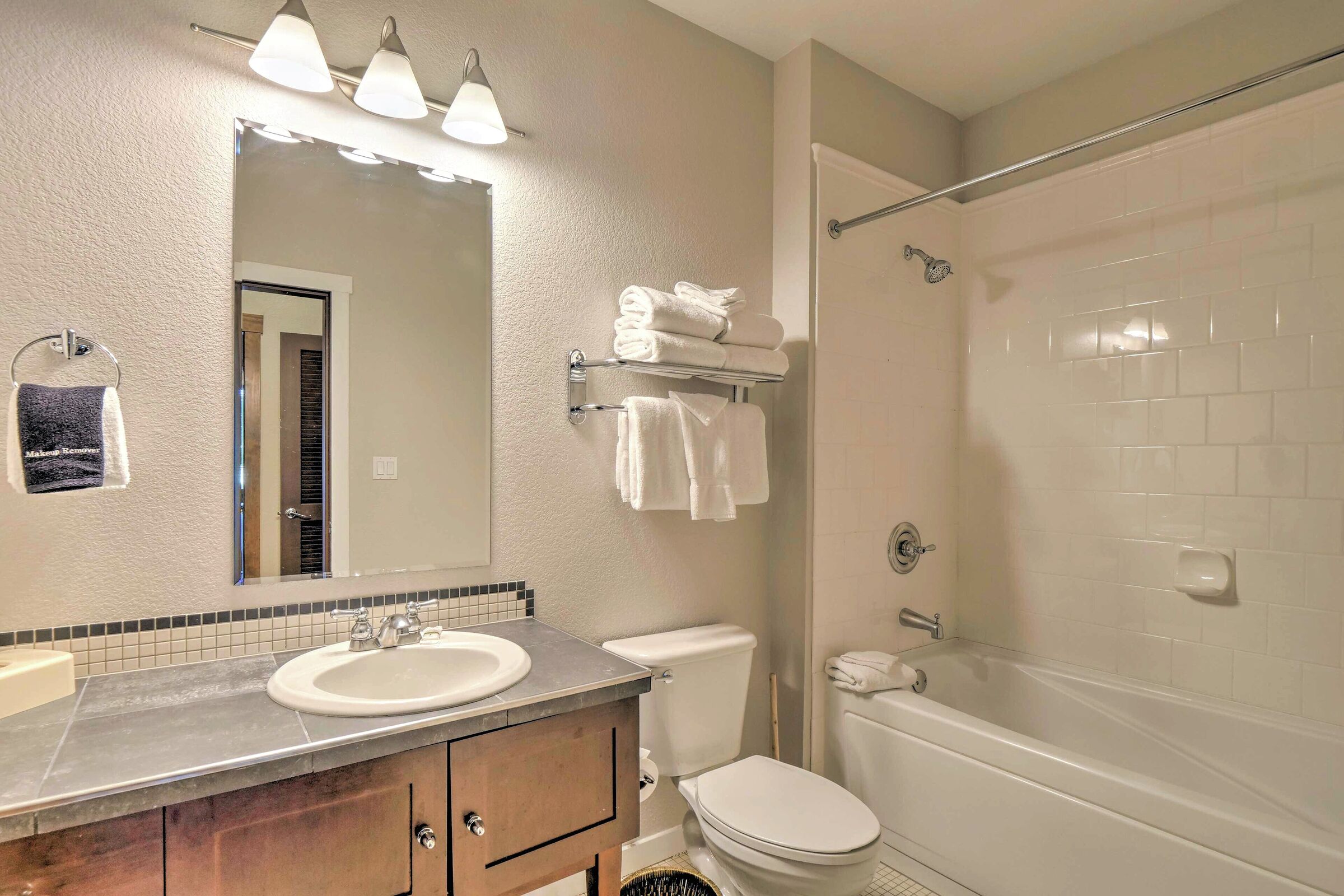 #115 - Bathroom