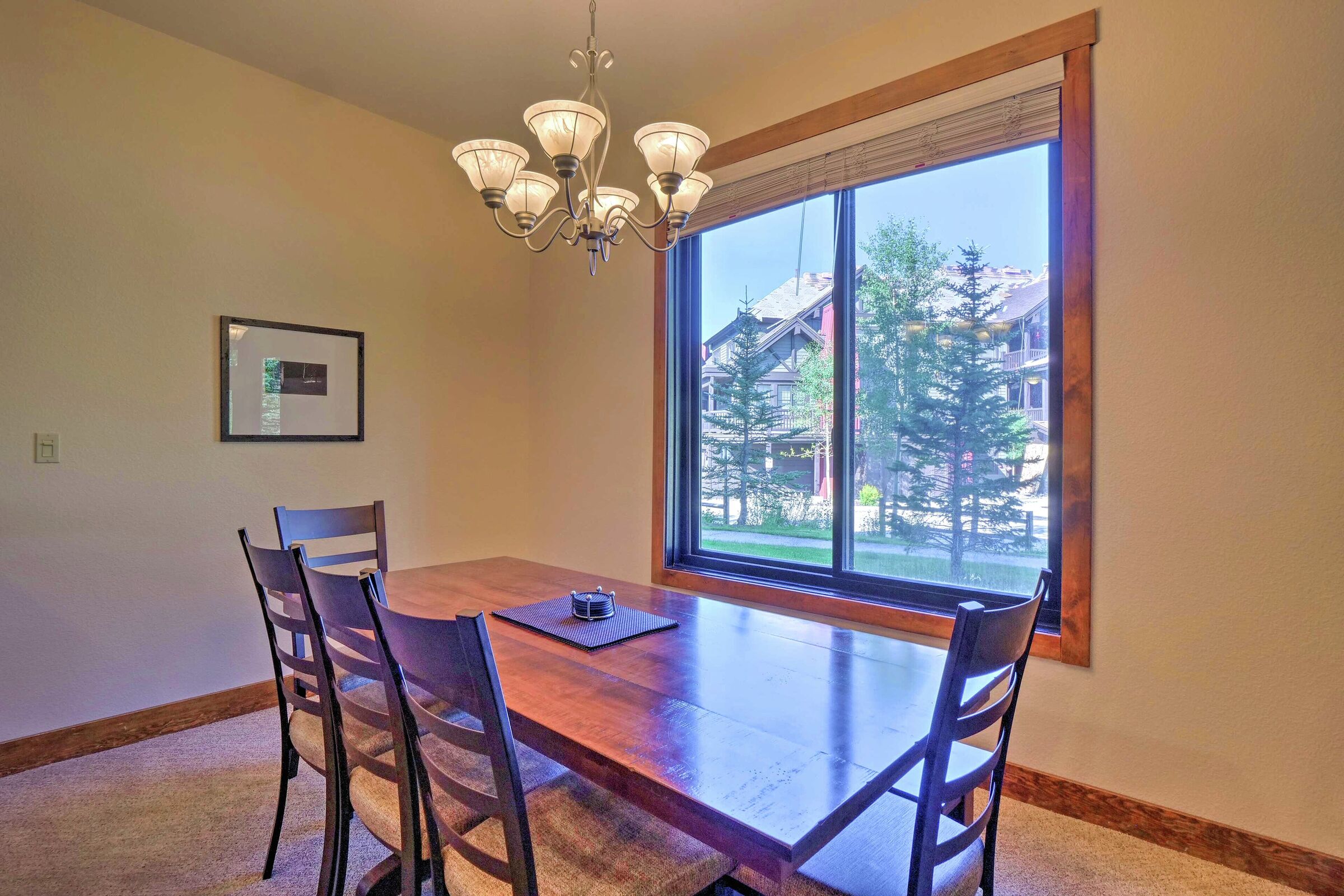 #115 - Dining Area