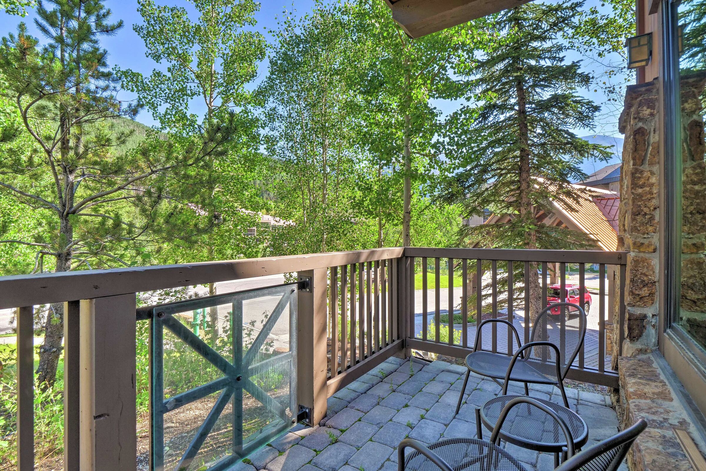 #118 - Patio