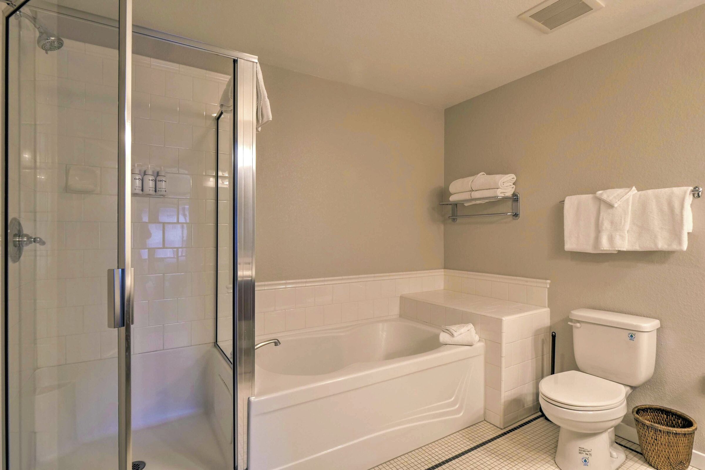 #202 - Master Ensuite Bathroom