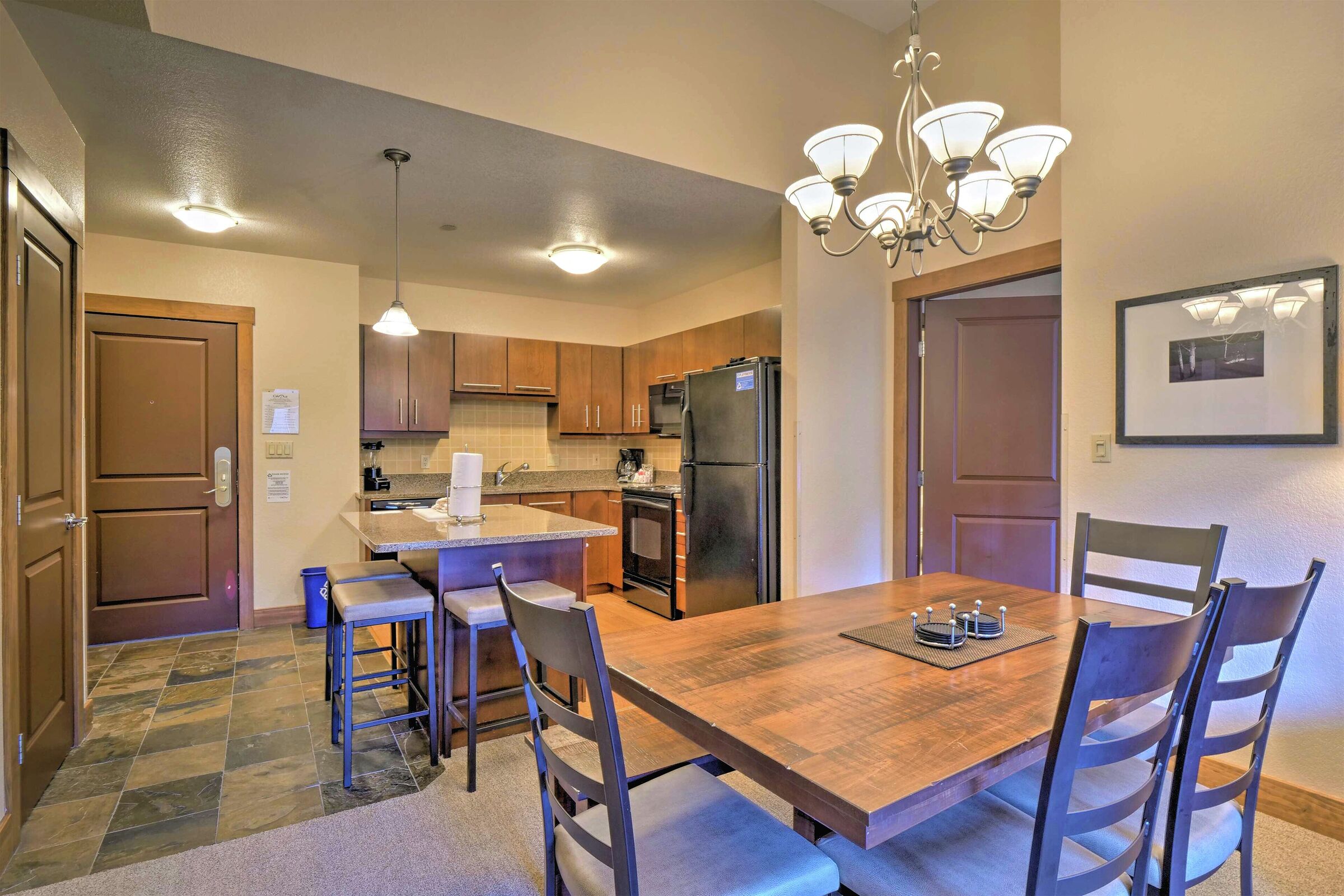 #202 - Dining Area
