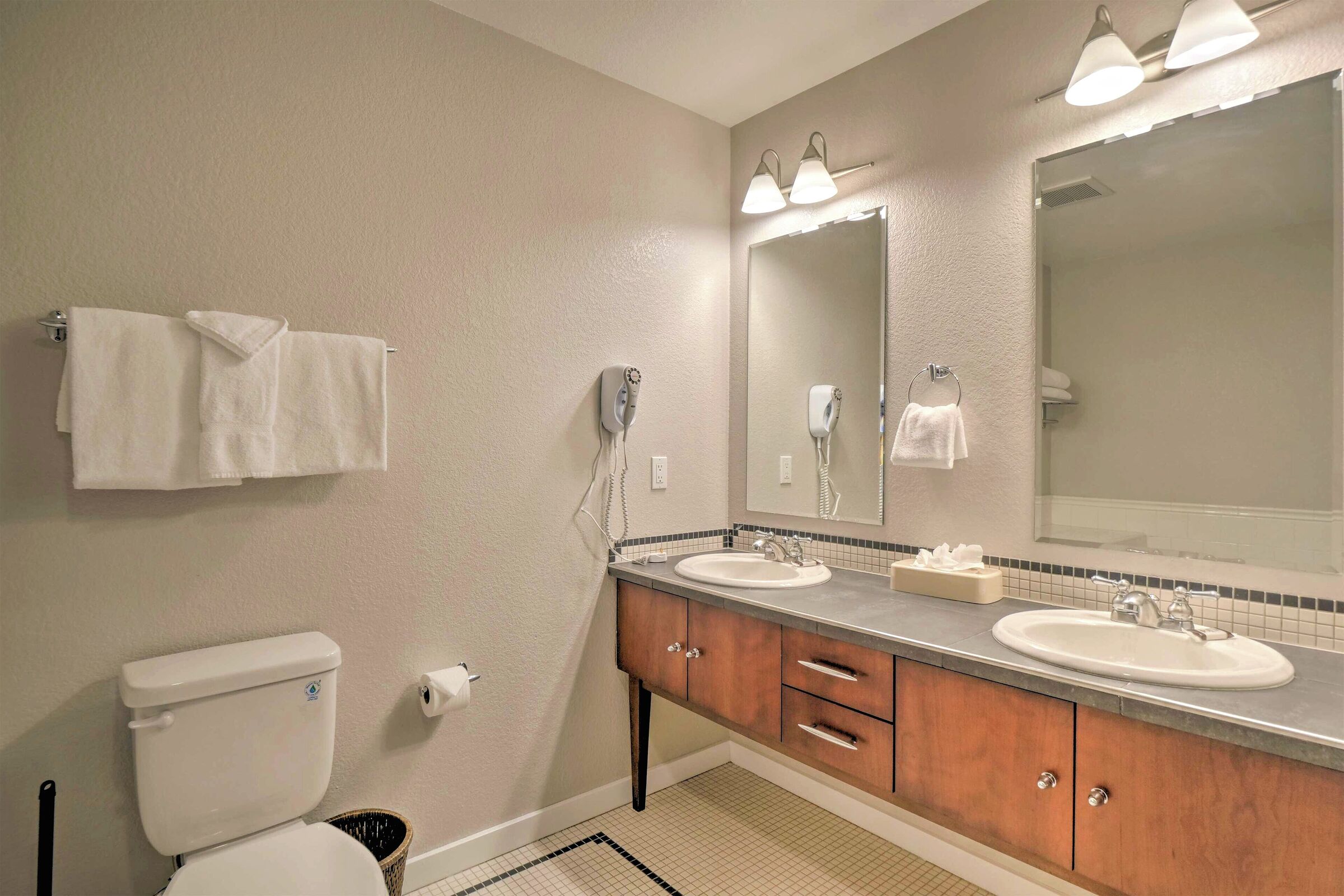 #202 - Master Ensuite Bathroom
