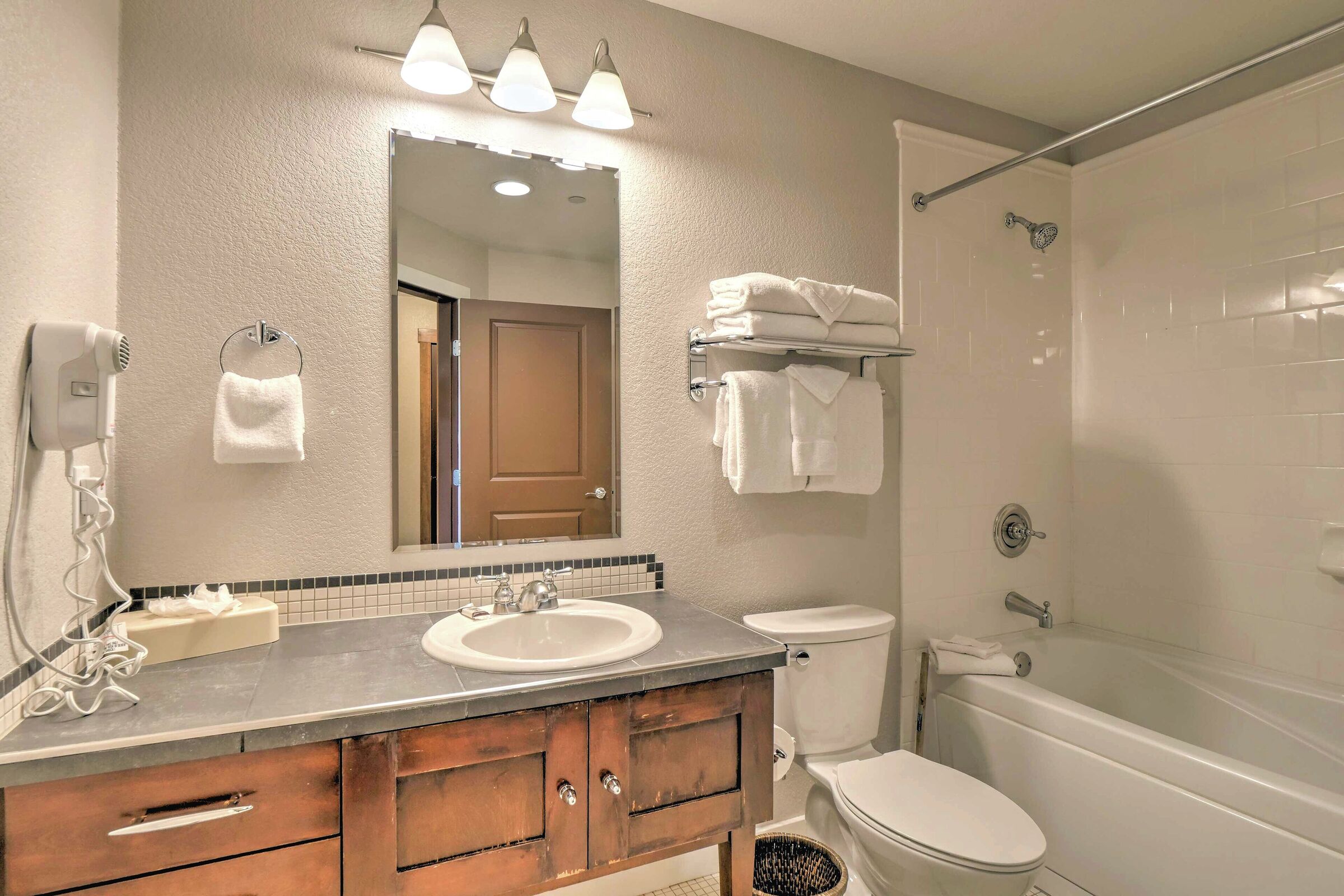 #212 - Bathroom