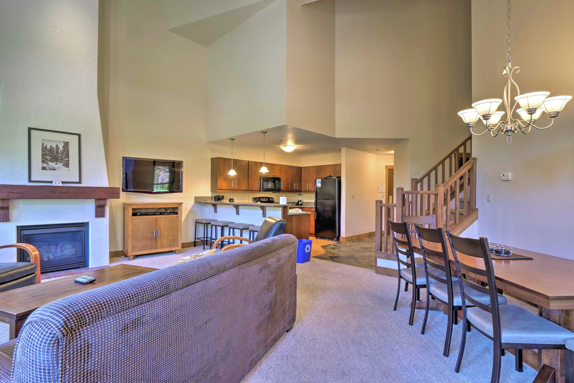 #201 - Living Area
