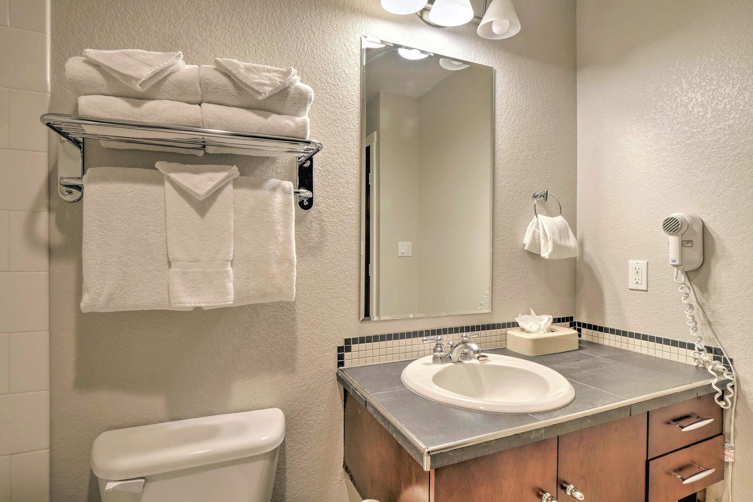 #214 - Bathroom