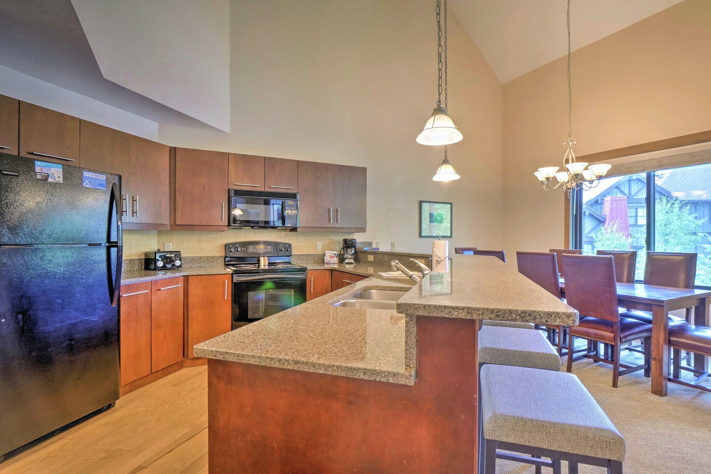 #215 - Kitchen