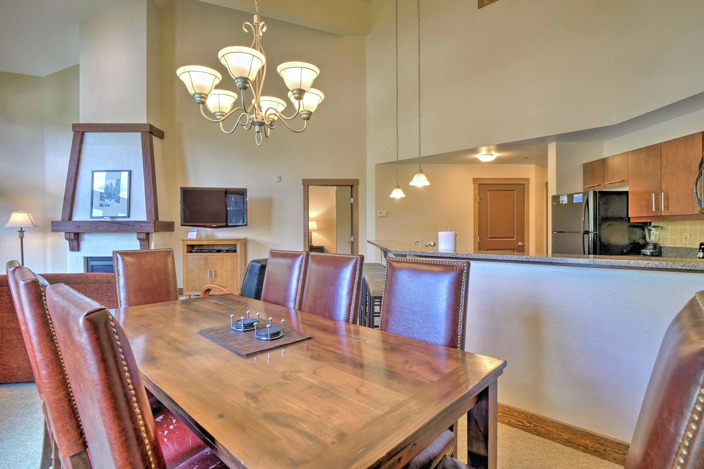 #215 - Dining Area