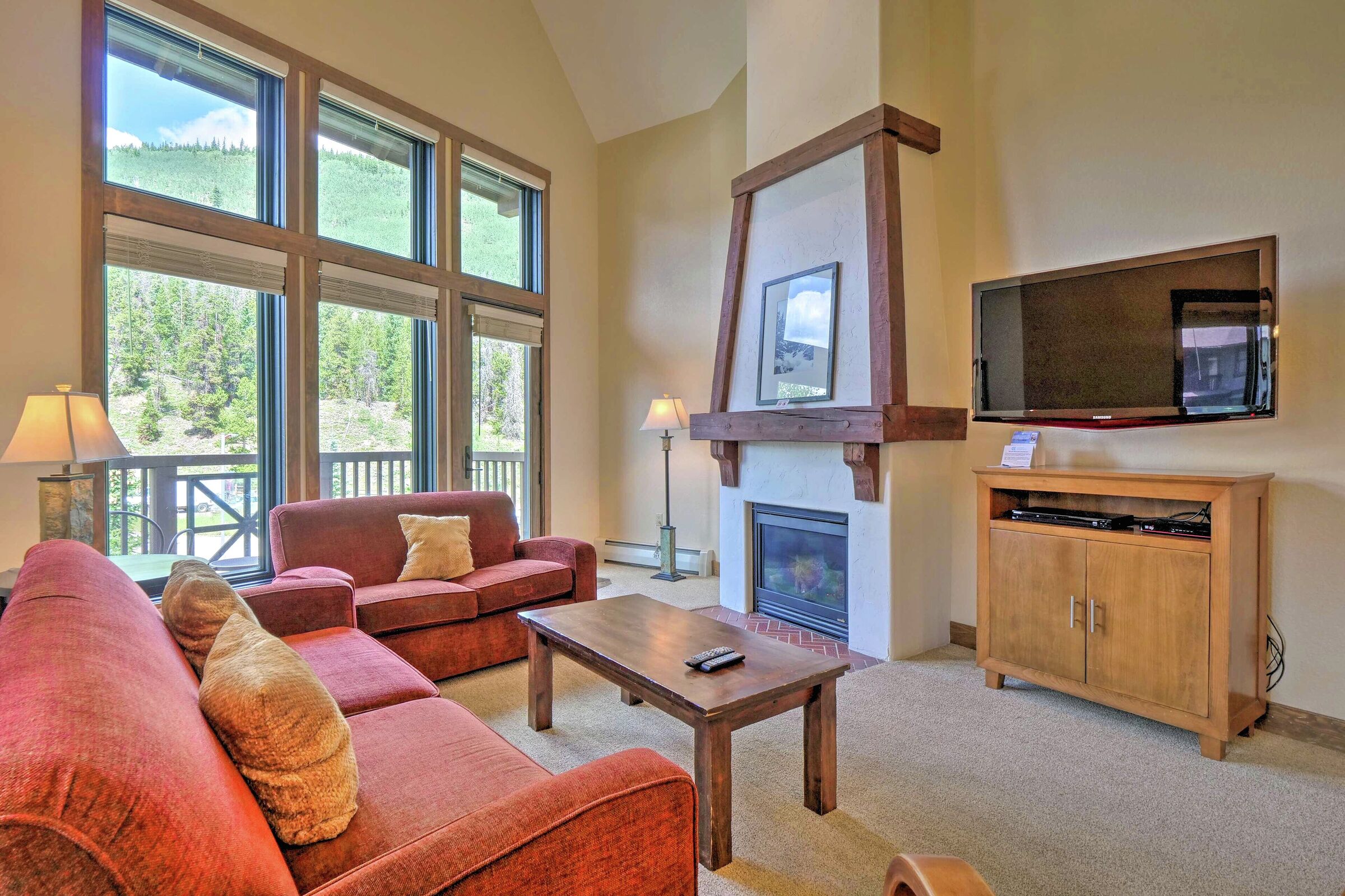 #215 - Living Area