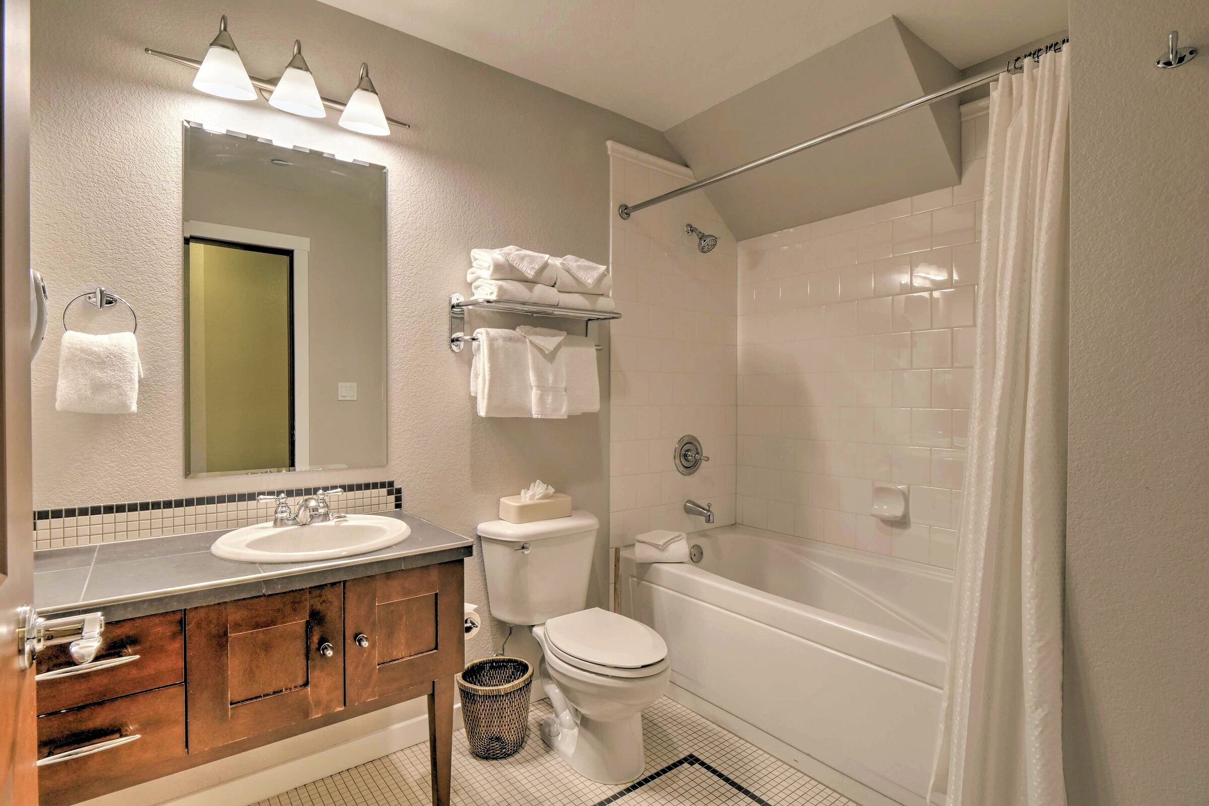 #218 - Bathroom