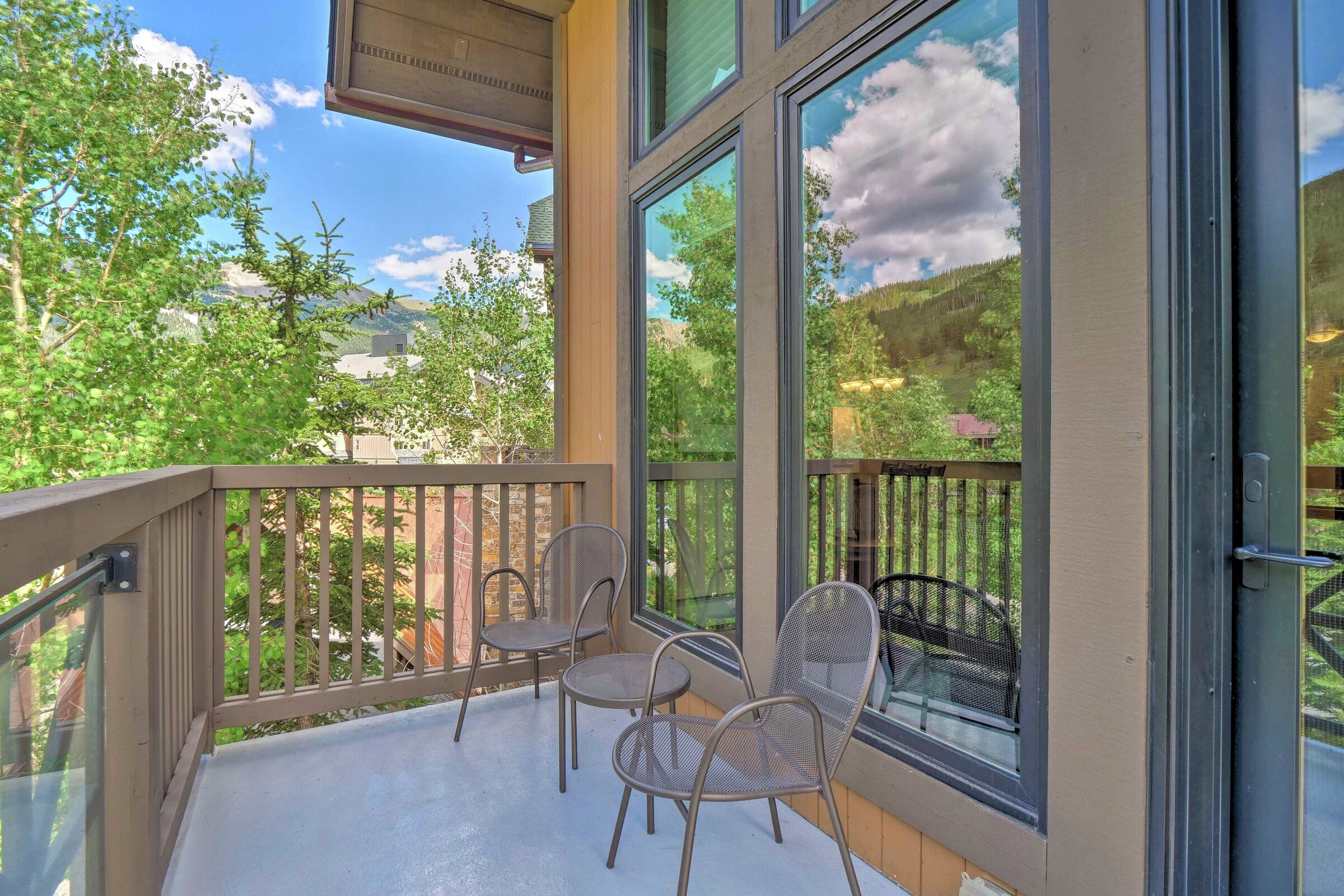 #218 - Balcony