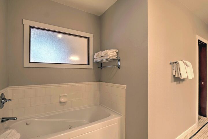 #219 - Master Ensuite Bathroom