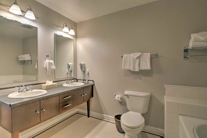 #301 - Master Ensuite Bathroom