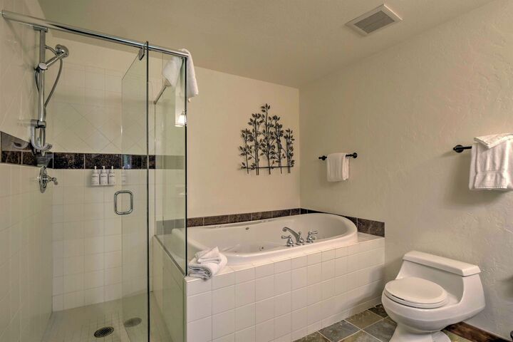 #302 - Ensuite Bathroom