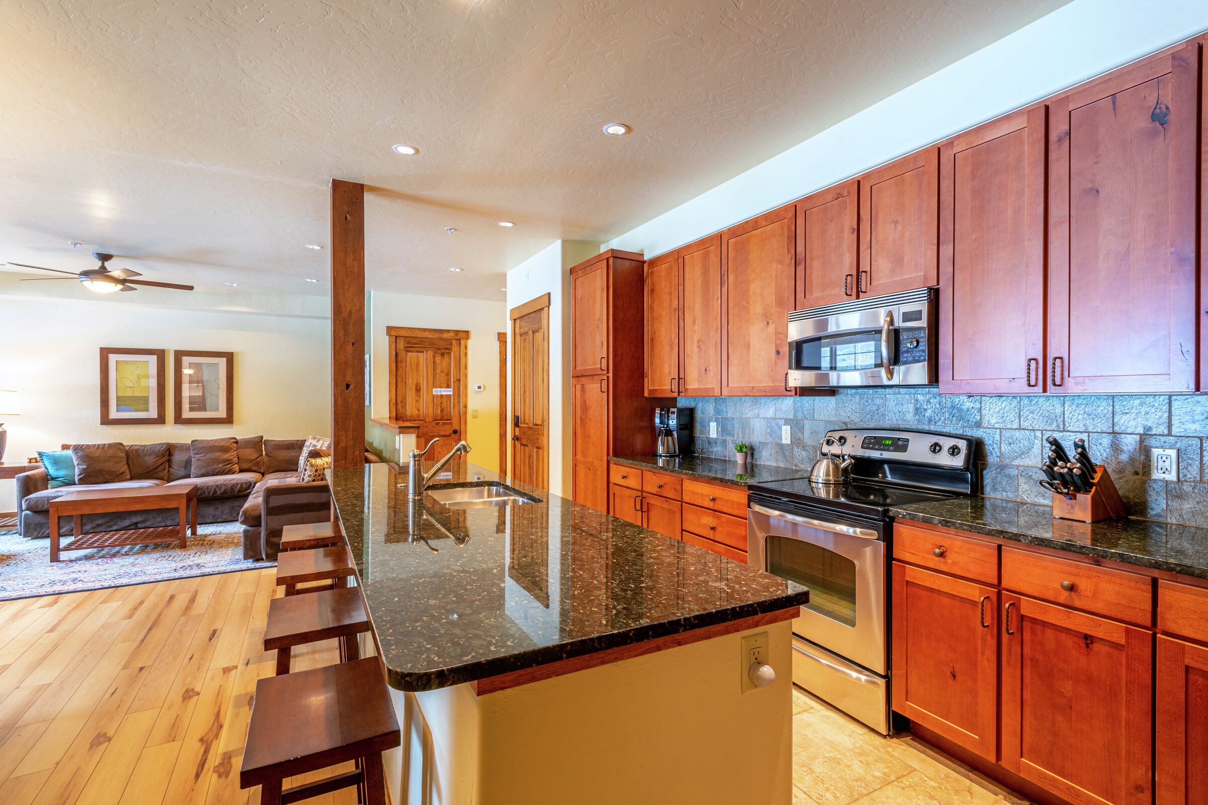 #3103 - Kitchen