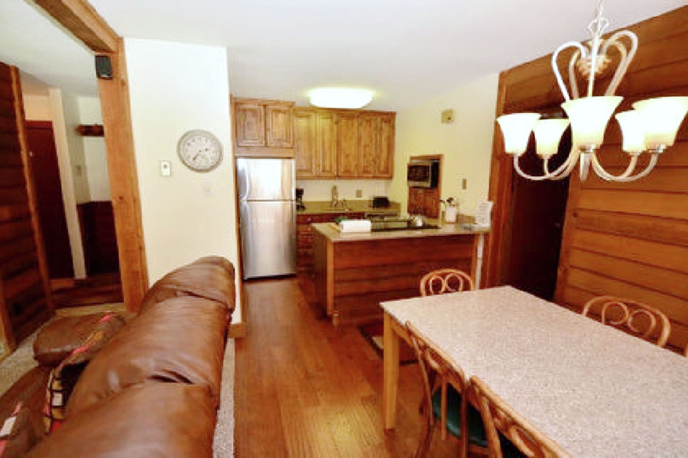 #101 - Dining Room & Kitchen