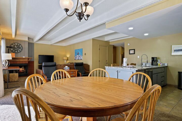 #210 - Dining Area
