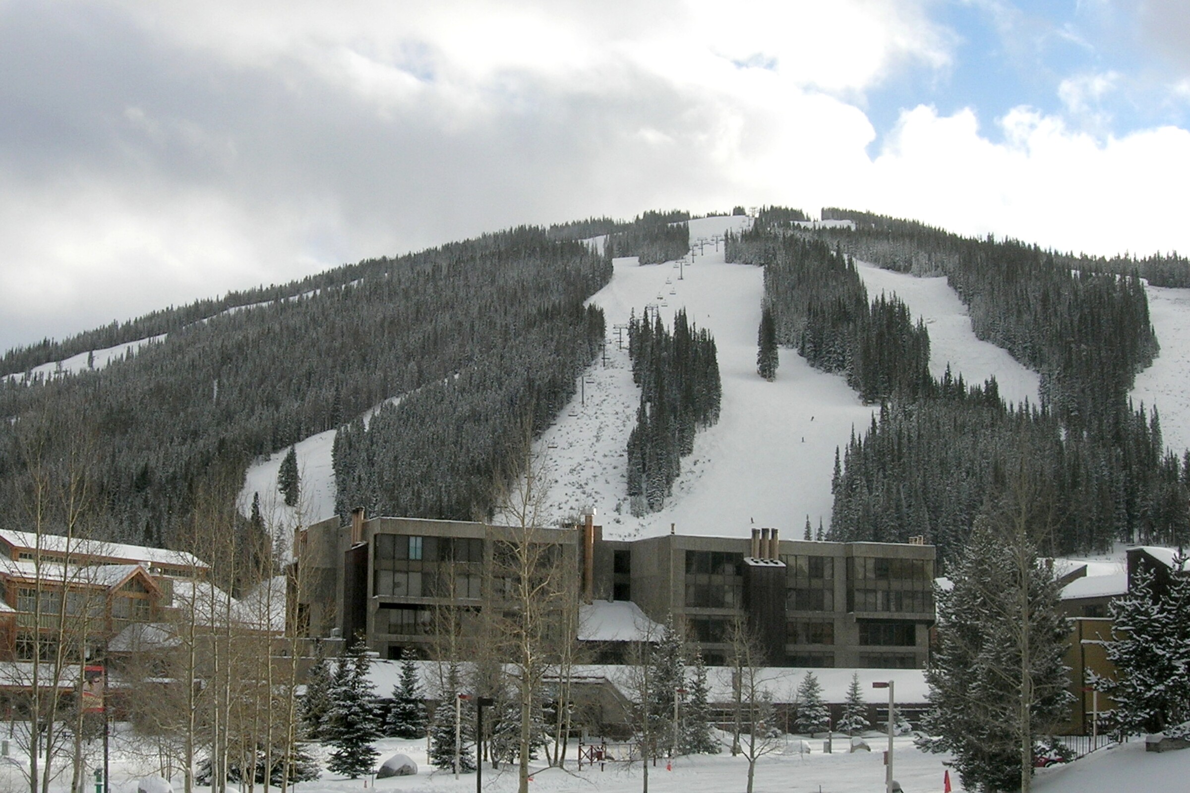 Summit House East