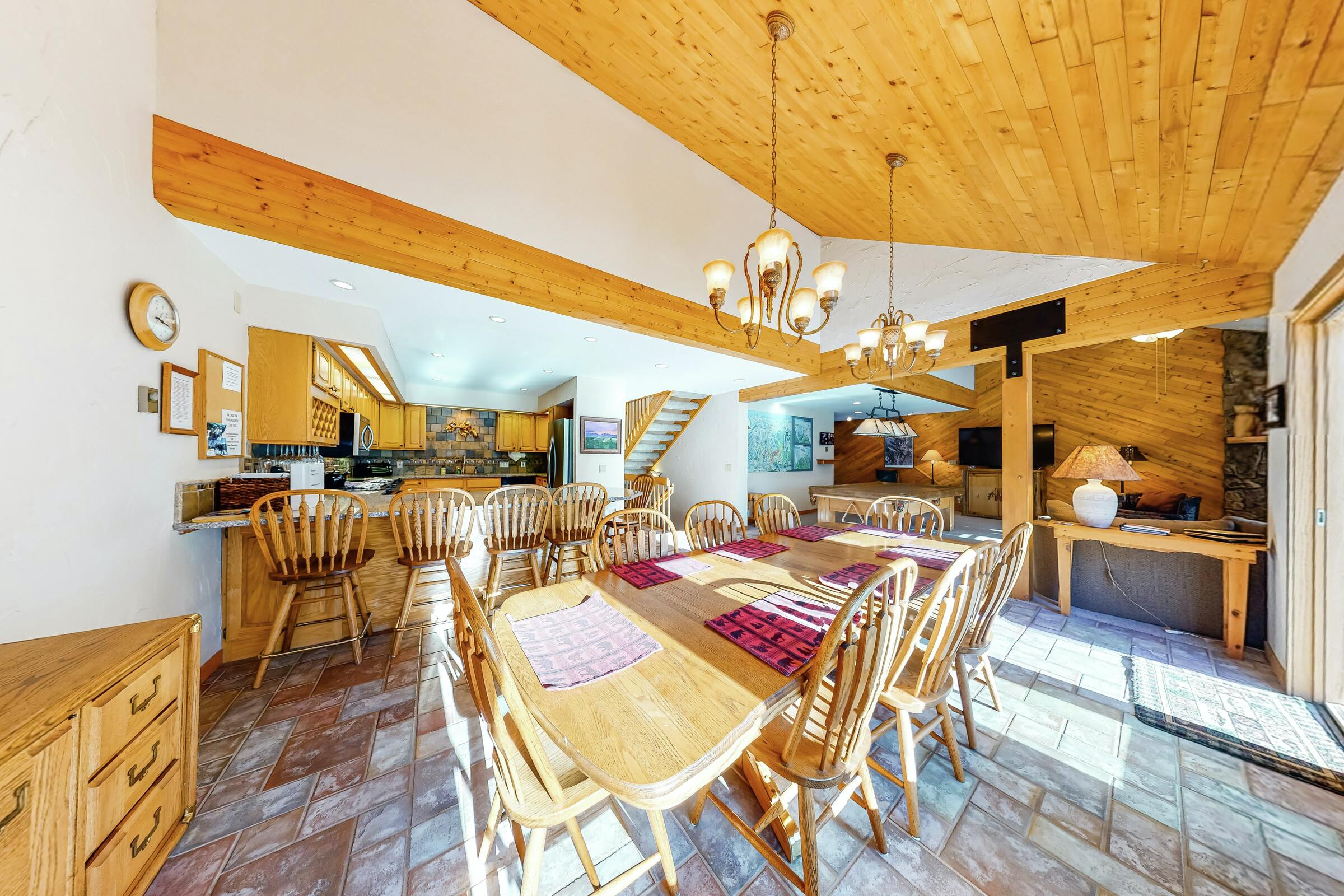 Dining Room & Kitchen