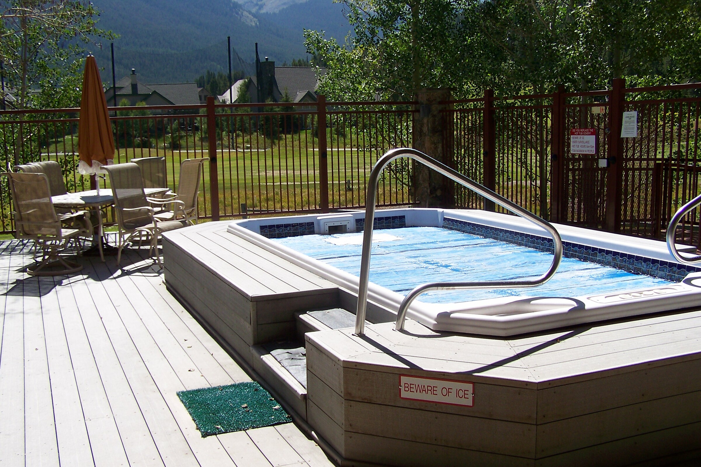 Outdoor Hot Tub