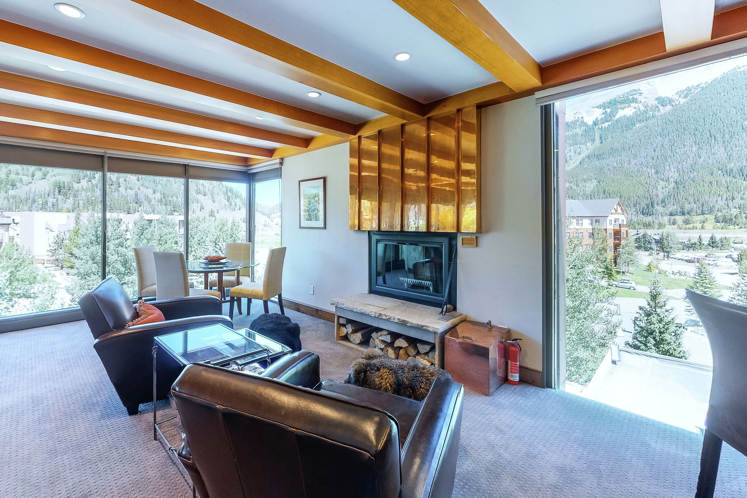 #405 - Casper Slopeside East - Living Room